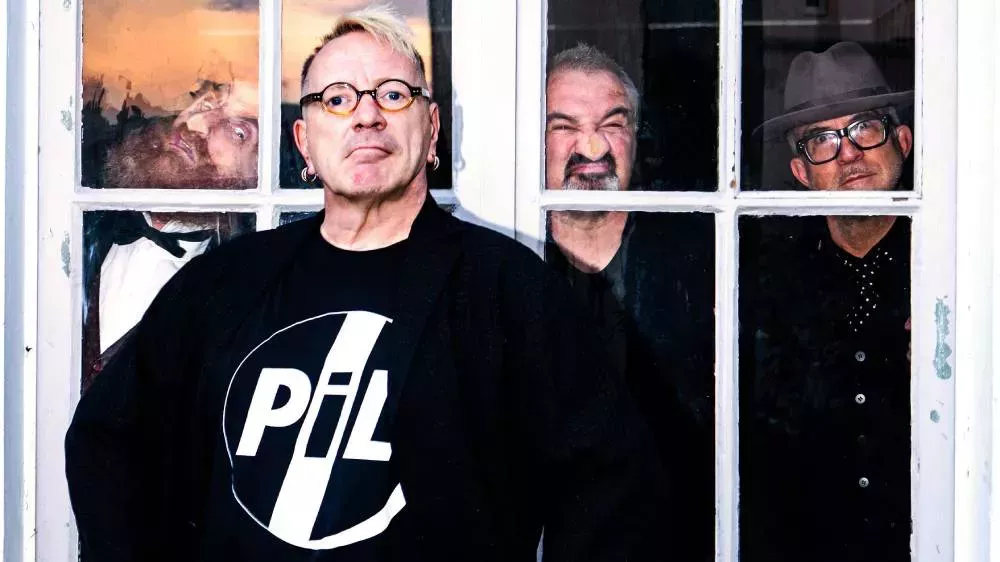 

	
		John Lydon sobre sobrevivir al duelo, Donald Trump, la Reina, el biopic de Sex Pistols y el nuevo álbum de imagen pública: '¡Estoy muy vivo, cabrones!'
	
	