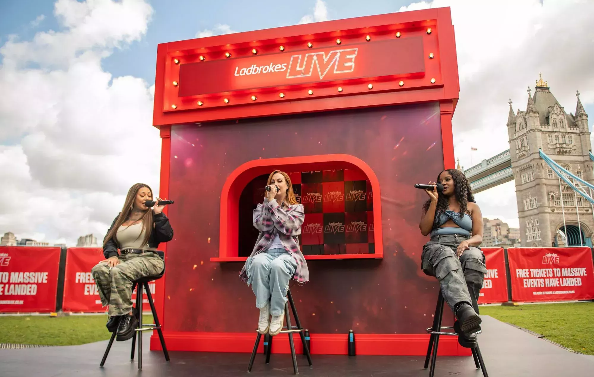 Ladbrokes LIVE se lanza con una actuación sorpresa de Sugababes y un gran sorteo de entradas