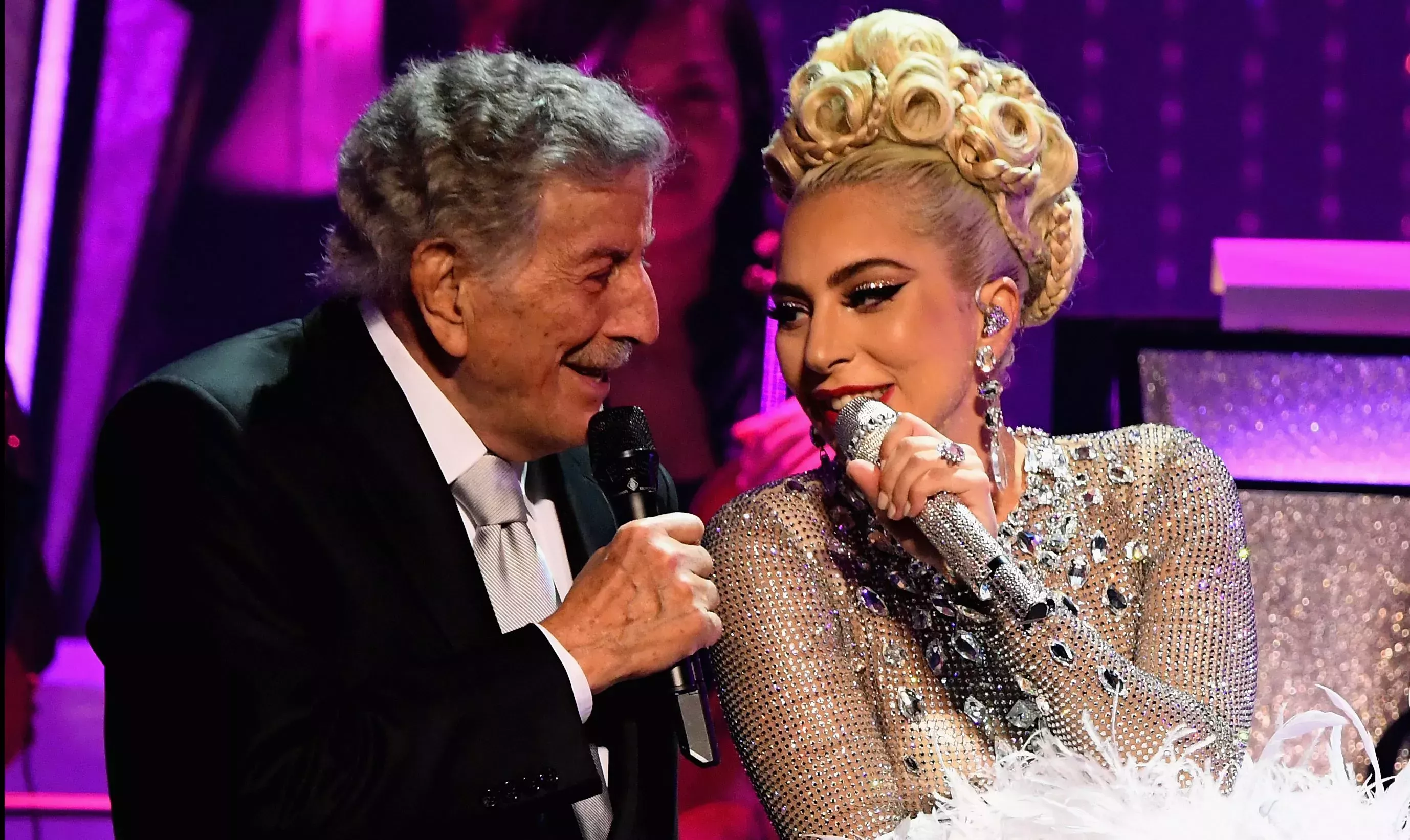 

	
		Lady Gaga rinde homenaje a Tony Bennett: 