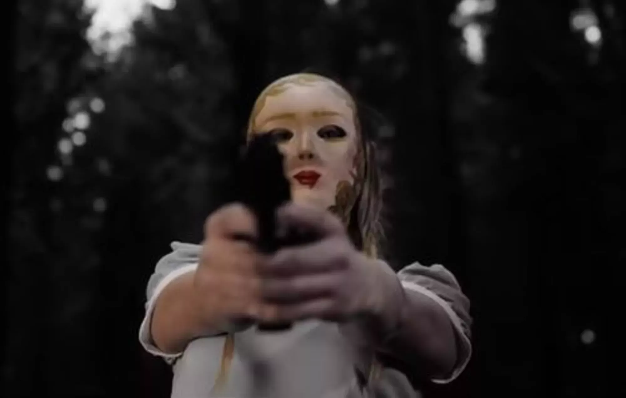 Ricitos de Oro se une a osos armados con hachas en el tráiler de la nueva película de terror