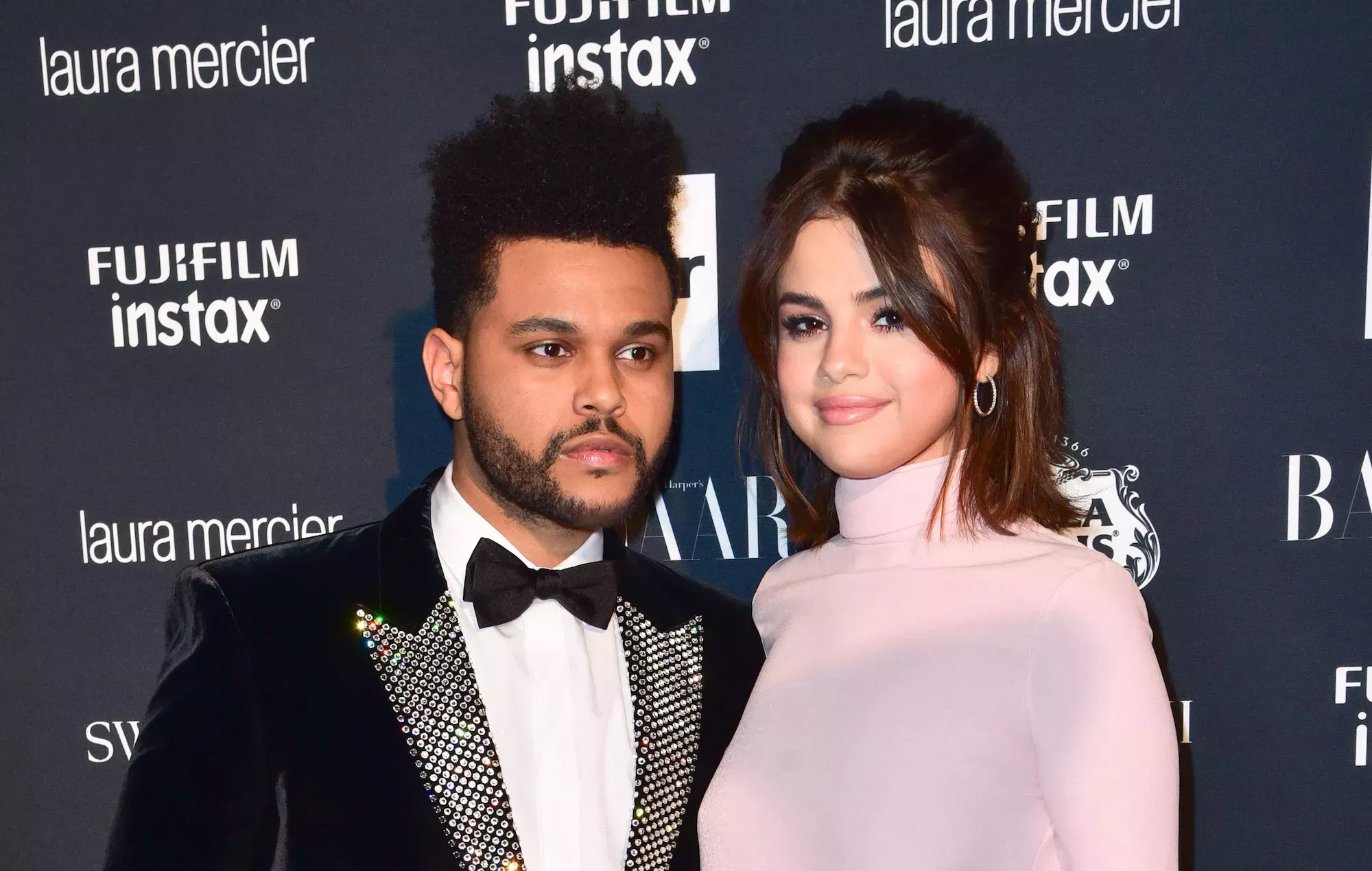 Selena Gomez desmiente los rumores de que 'Single Soon' trata sobre The Weeknd