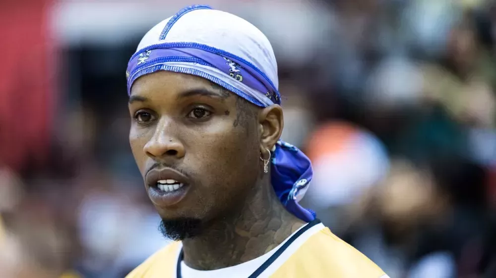 

	
		Tory Lanez condenado a 10 años de cárcel por disparar a Megan Thee Stallion
	
	