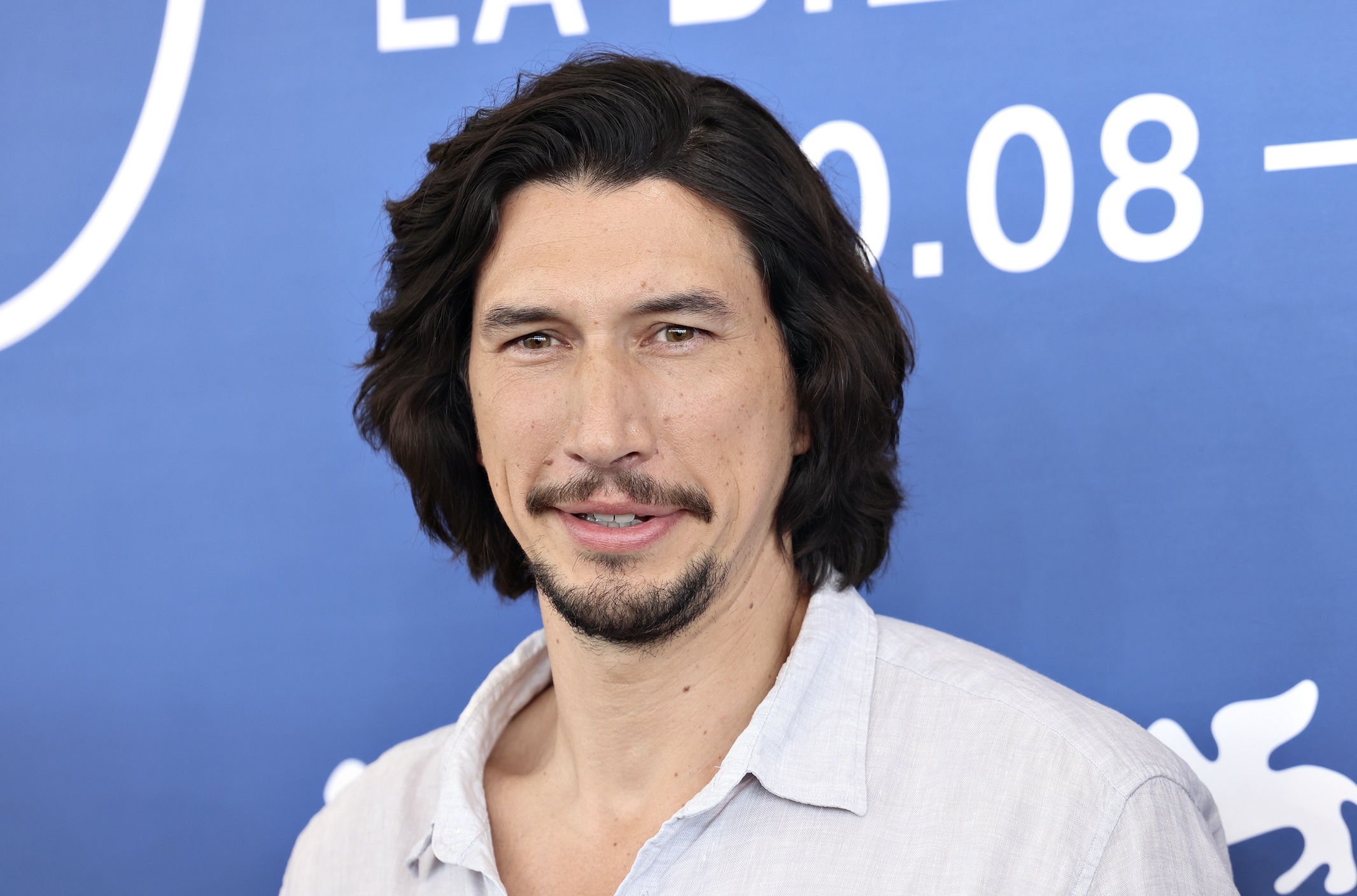 Adam Driver critica a Amazon y Netflix por ignorar las demandas de los actores