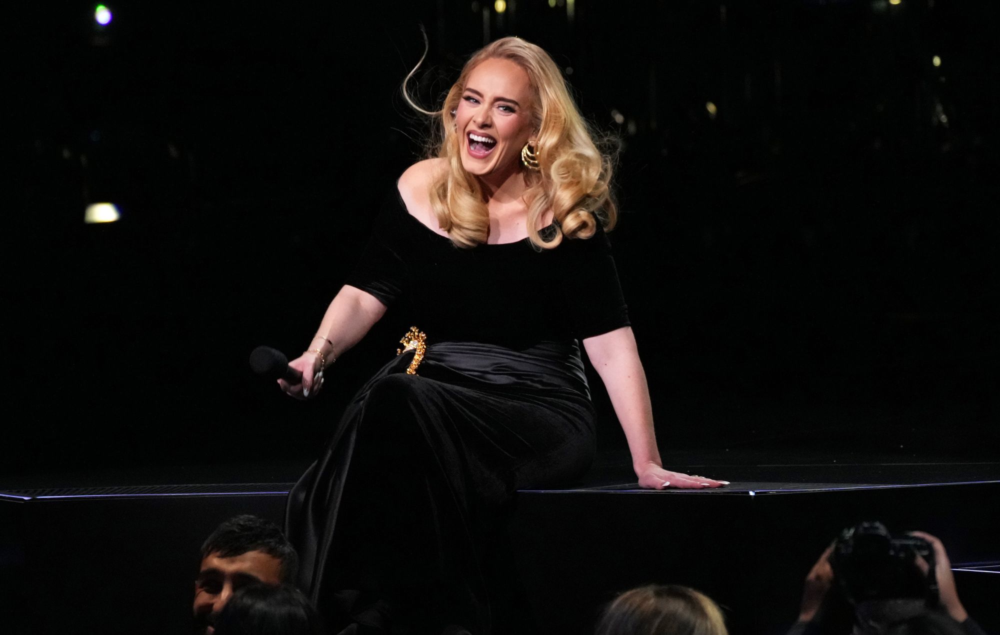 Adele responde a la proposición de un fan: "No puedes casarte conmigo: soy heterosexual, mi amor"