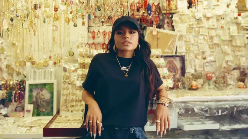 

	
		Becky G, sobre la creación de 