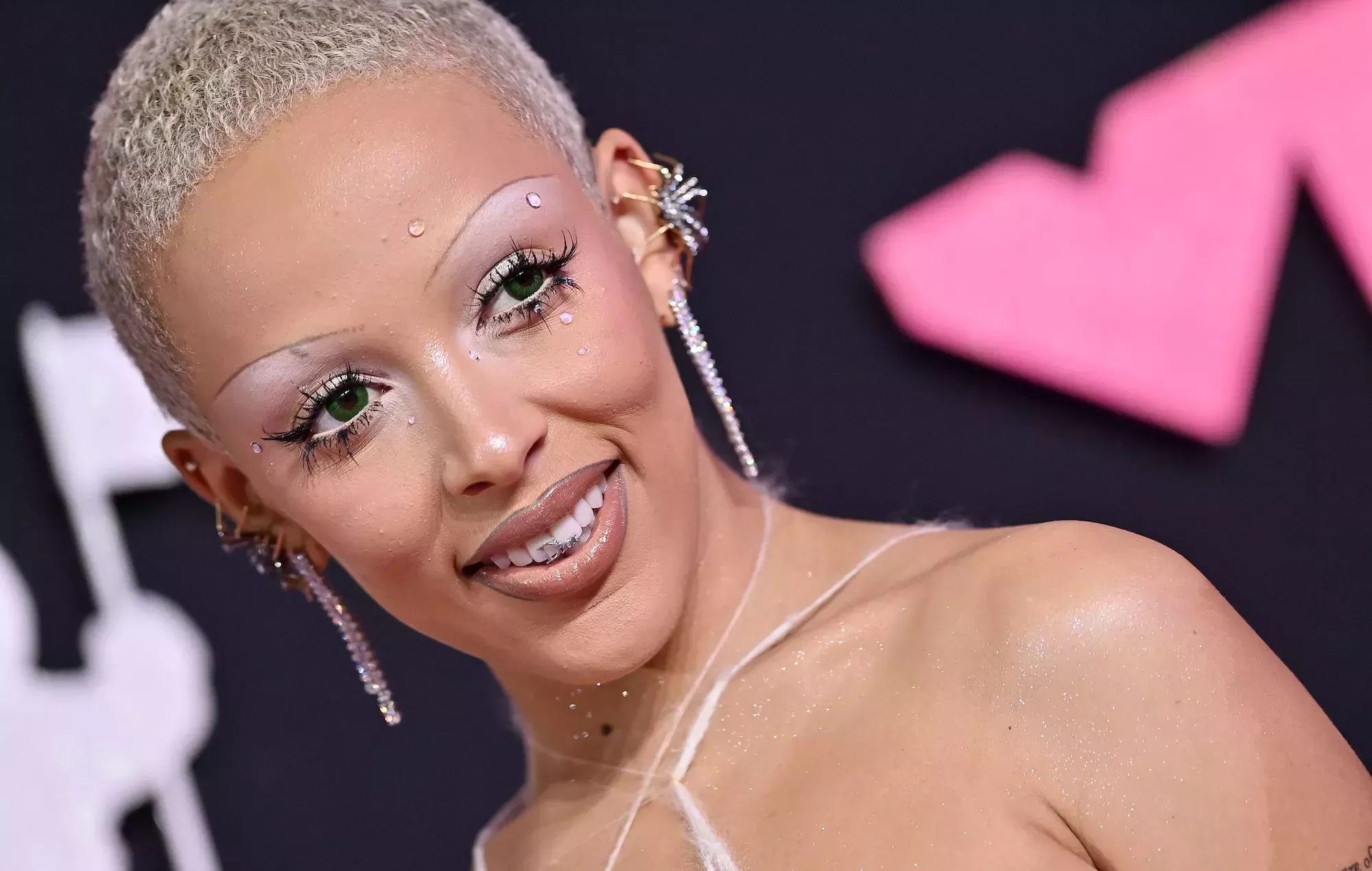 Doja Cat responde a las críticas por la carátula de su álbum 