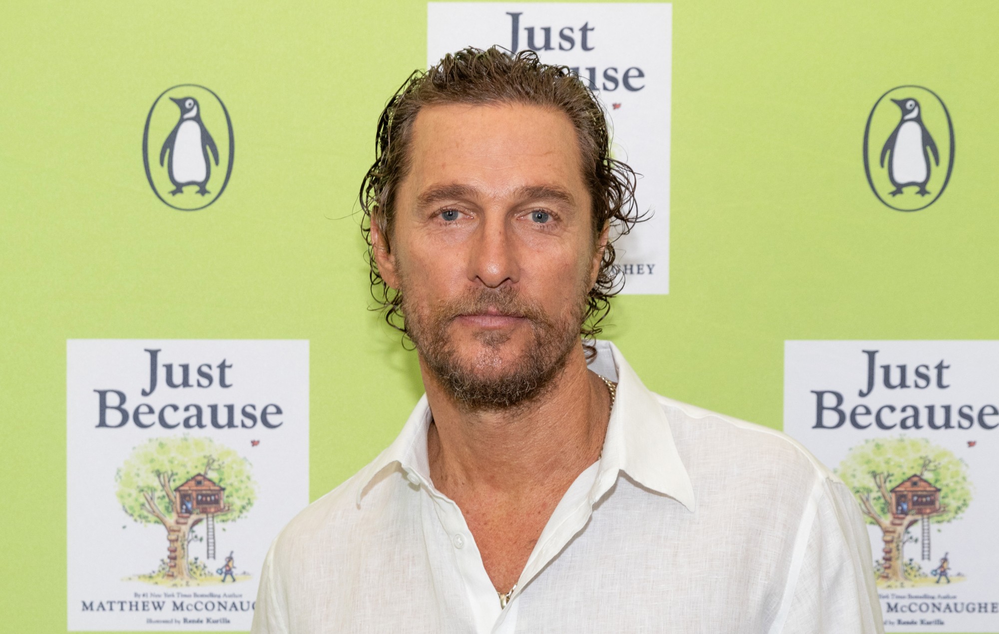El nuevo libro de Matthew McConaughey le llegó "en un sueño" como "una cancioncilla de Bob Dylan"