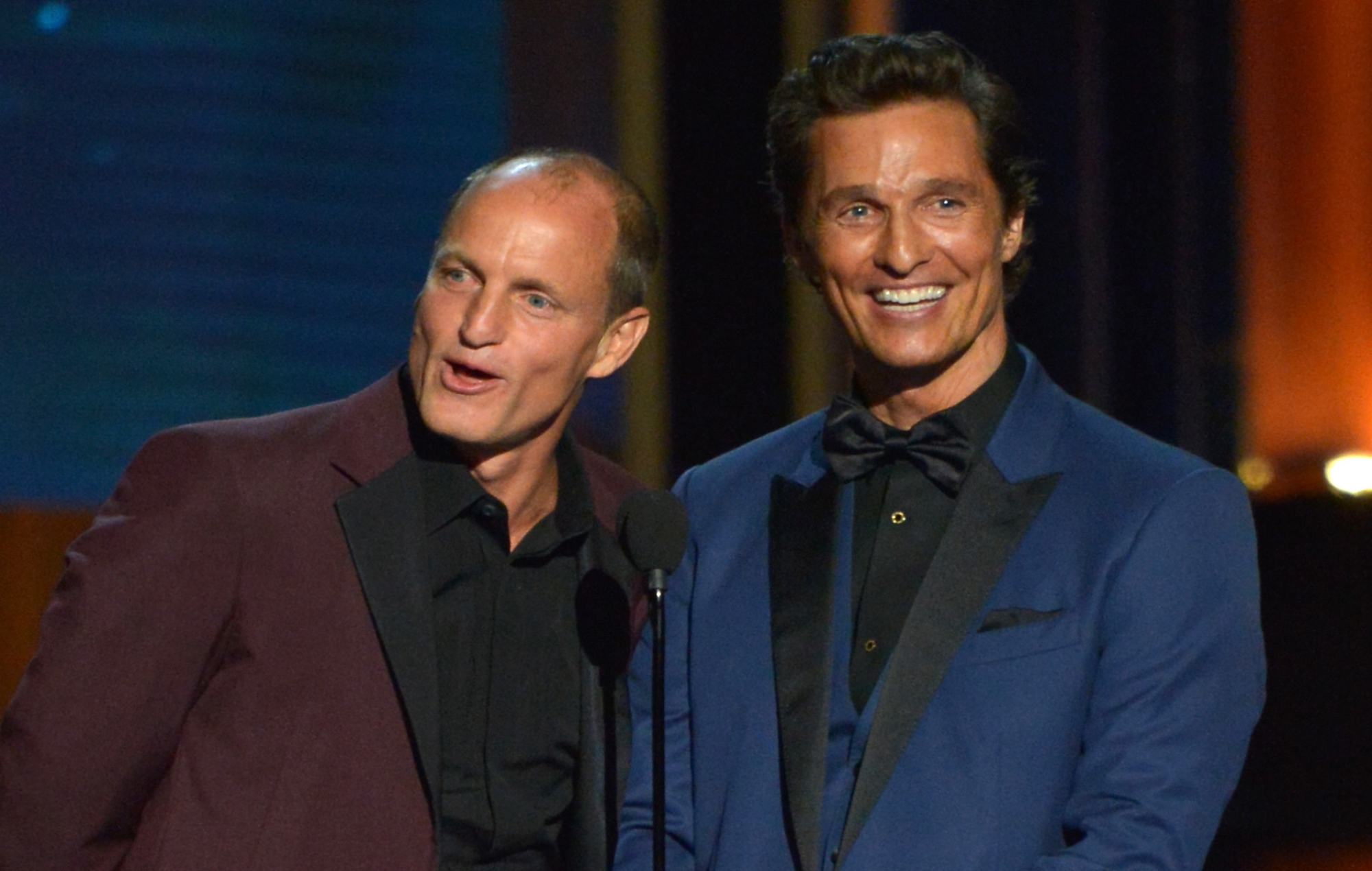Matthew McConaughey y Woody Harrelson ofrecen una prueba de ADN para saber si son hermanos