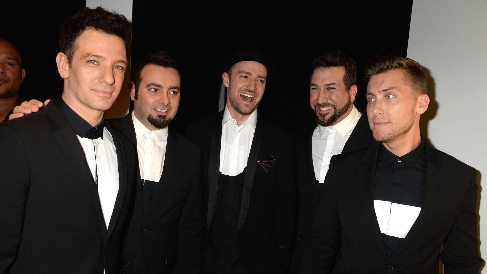 

	
		NSYNC clasifican sus 5 mejores canciones, explican ese cameo descartado de 'Star Wars' y el meme de 'It's Gonna Be May'
	
	