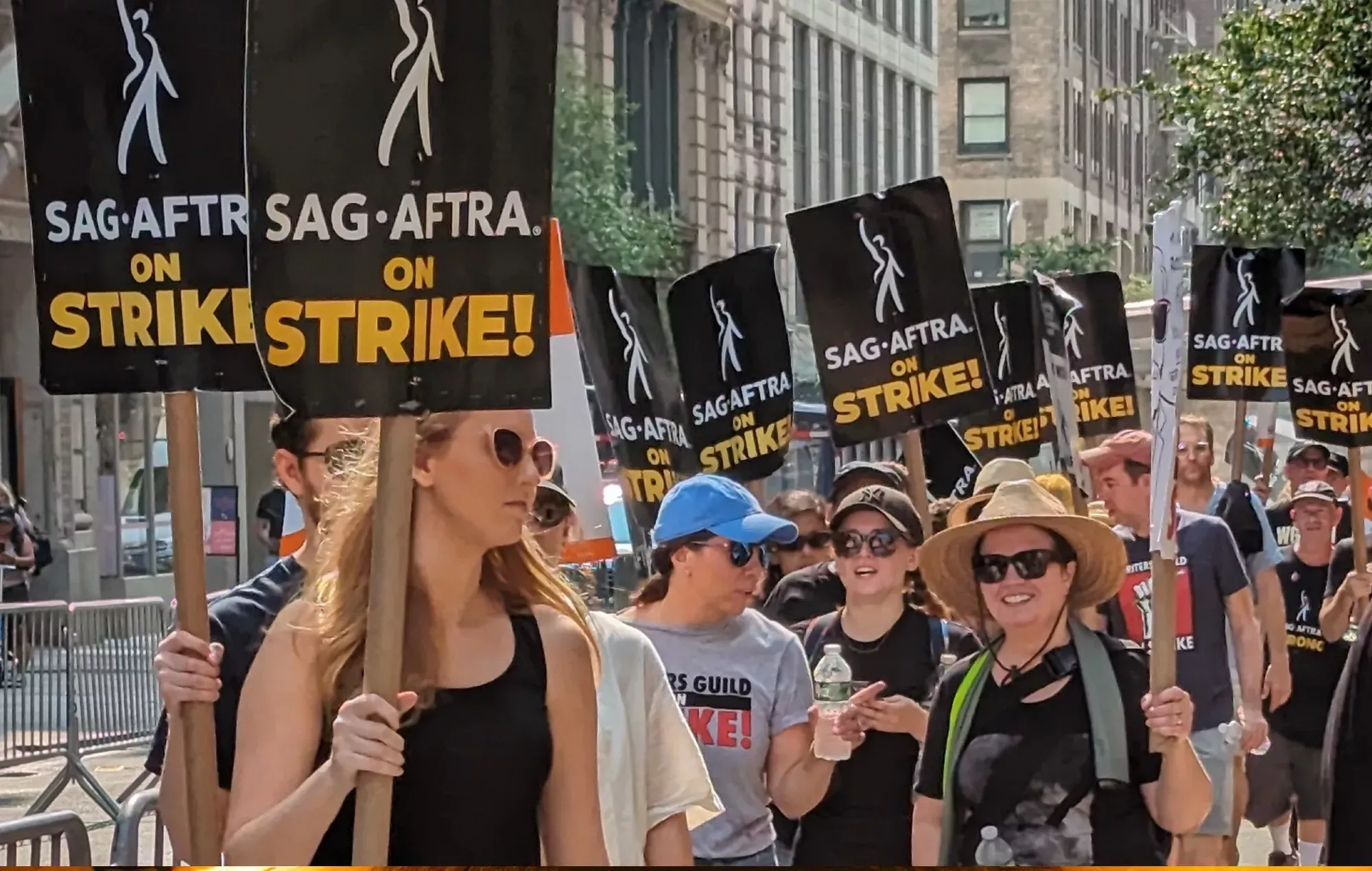 SAG-AFTRA vota a favor de la huelga contra Activision, EA y otras empresas