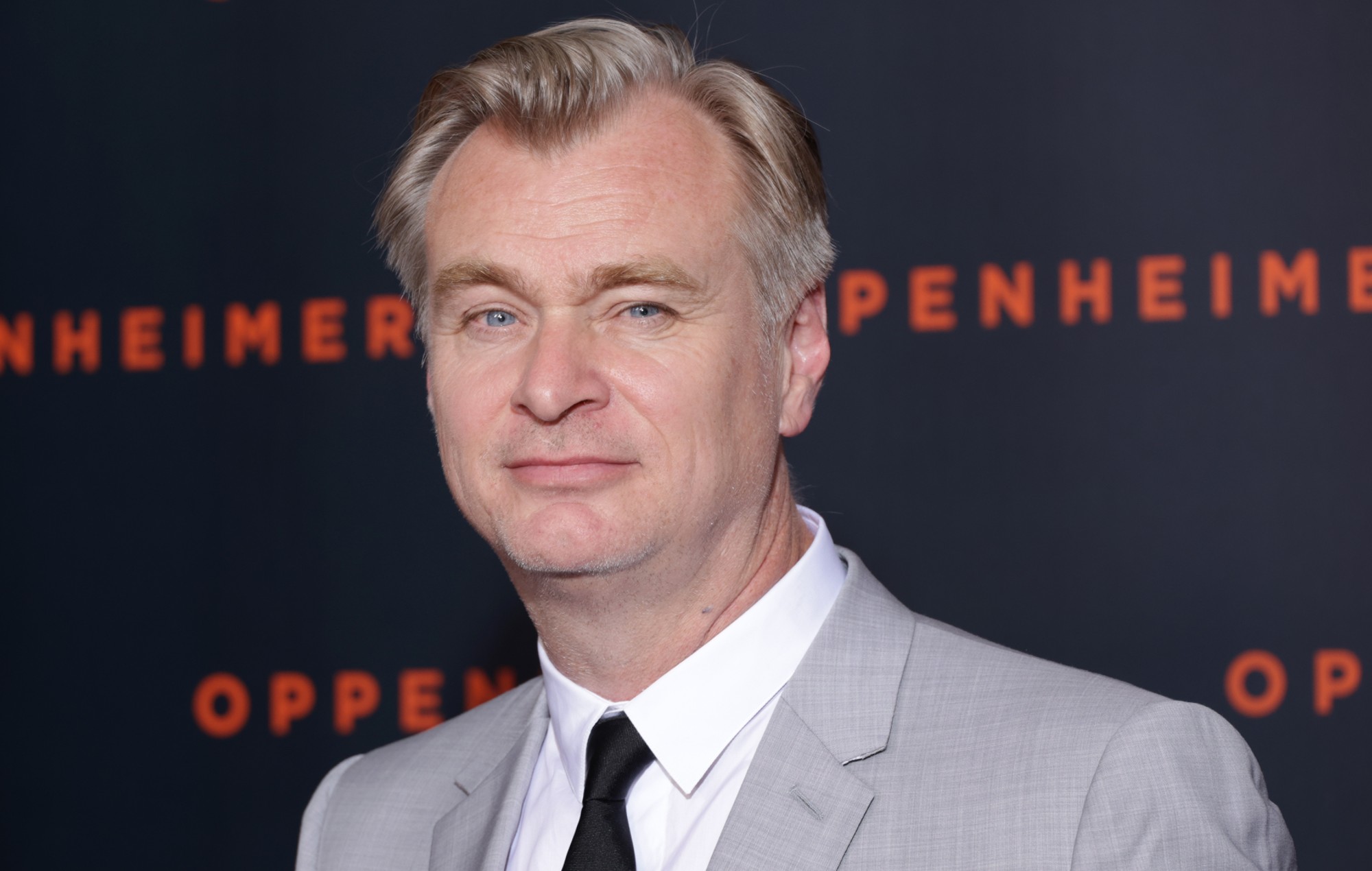Se rumorea que Christopher Nolan dirigirá dos películas de James Bond