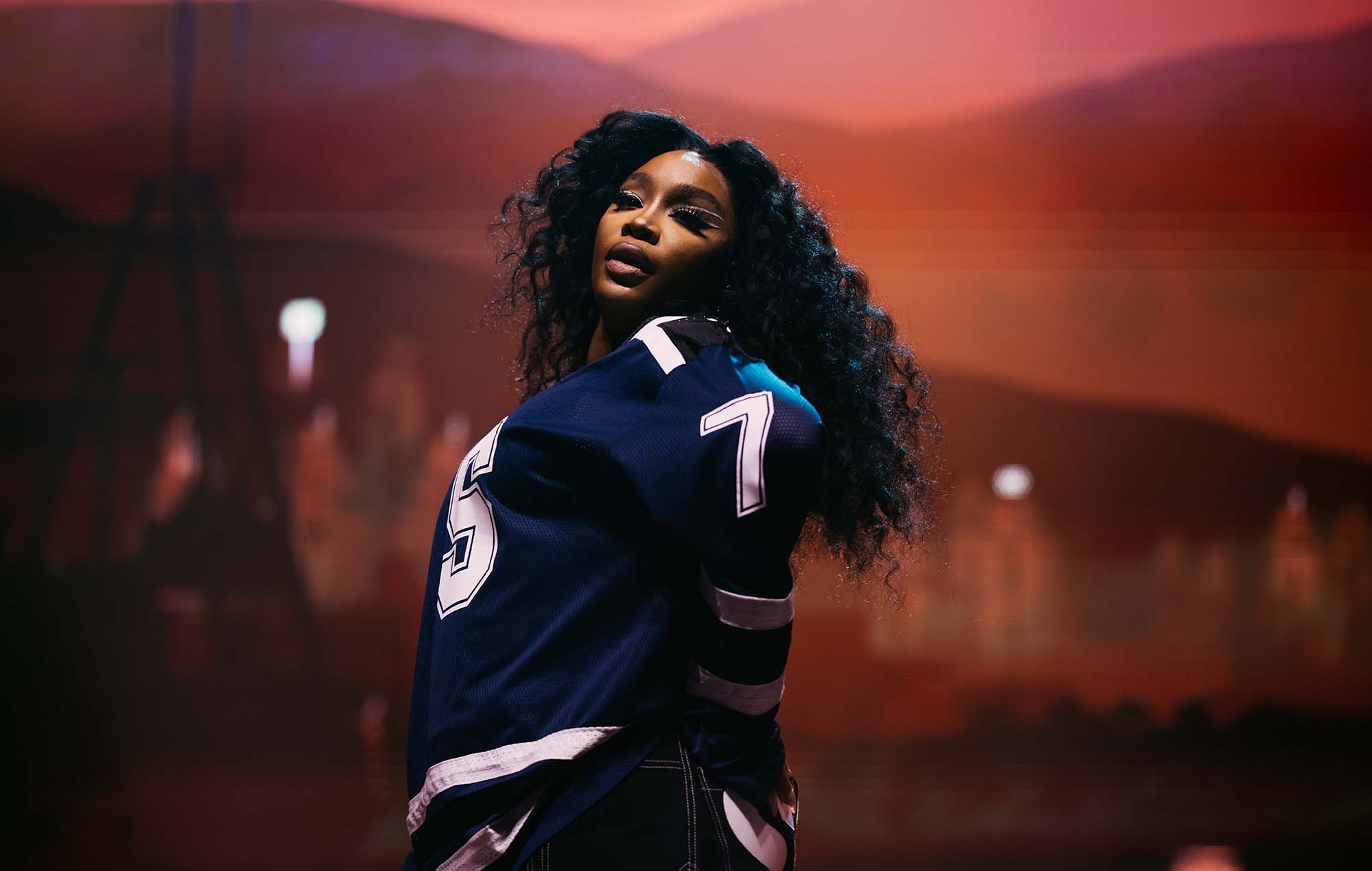 SZA anuncia la edición de lujo de 'SOS', titulada 'Lana'
