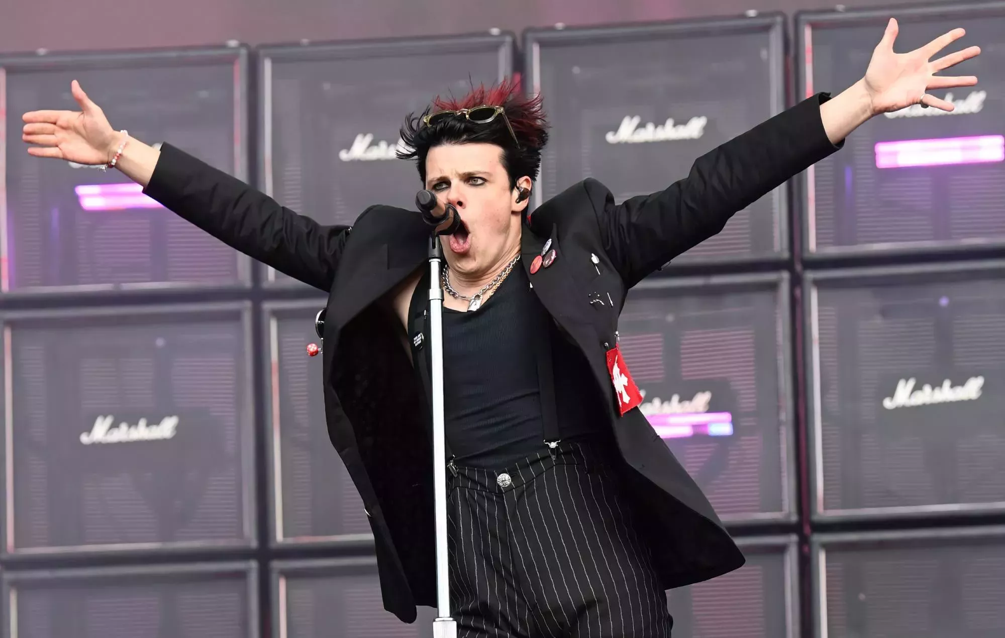 Yungblud anuncia una nueva colaboración llamando por sorpresa a un fan