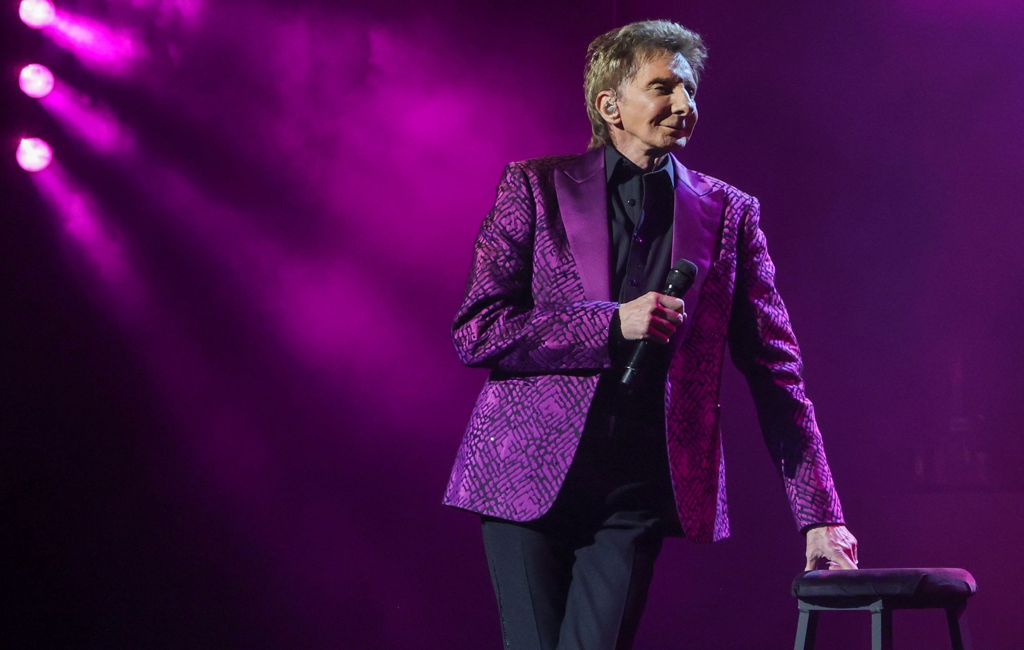 Barry Manilow anuncia sus últimas actuaciones en el Reino Unido con una residencia en Londres