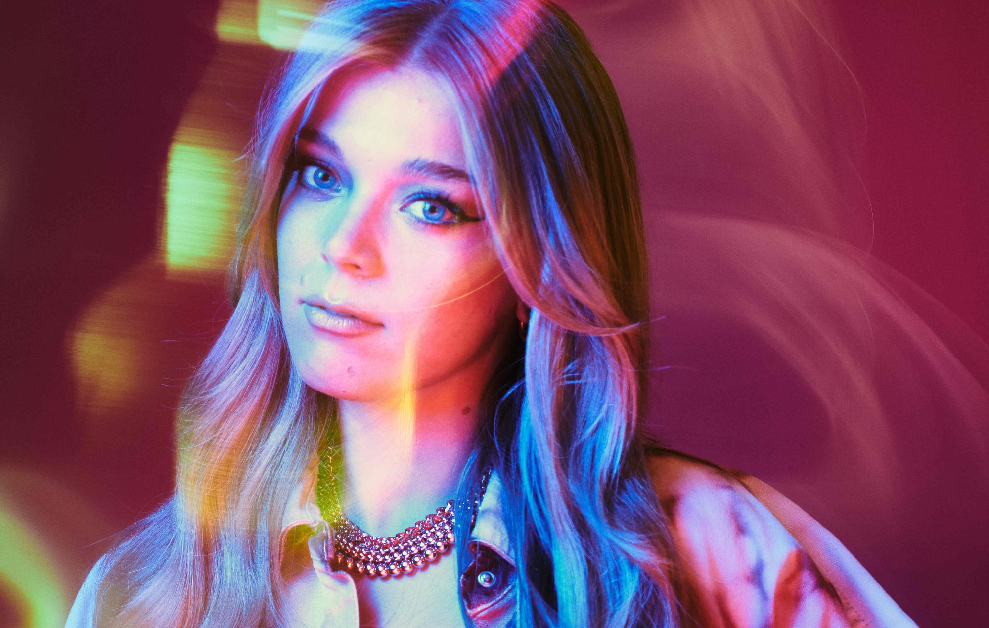 Becky Hill anuncia una gran gira por el Reino Unido para 2024