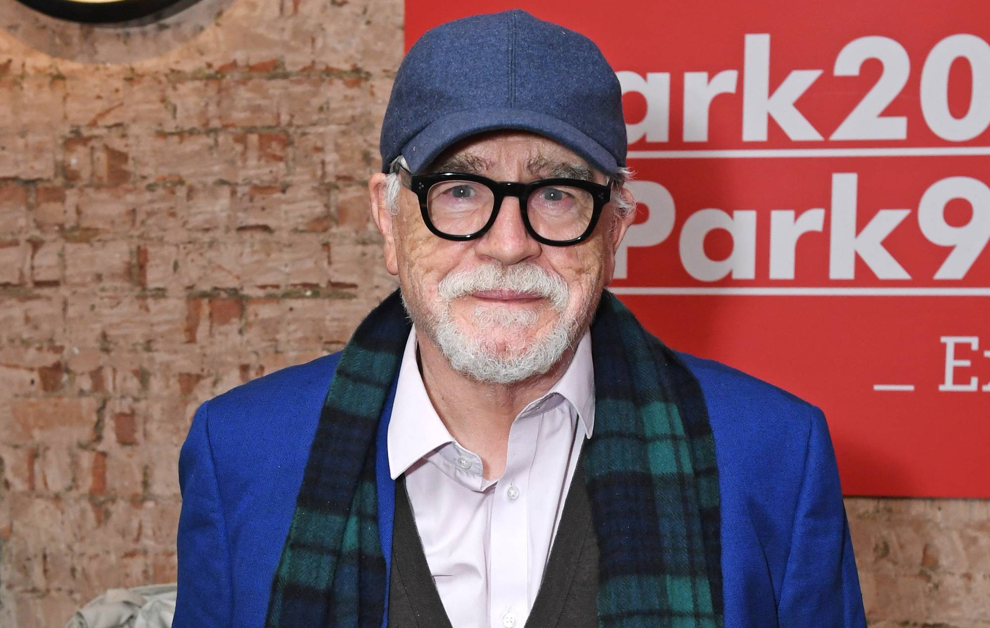 Brian Cox dice que James Bond no debería actualizarse para eliminar el lenguaje ofensivo