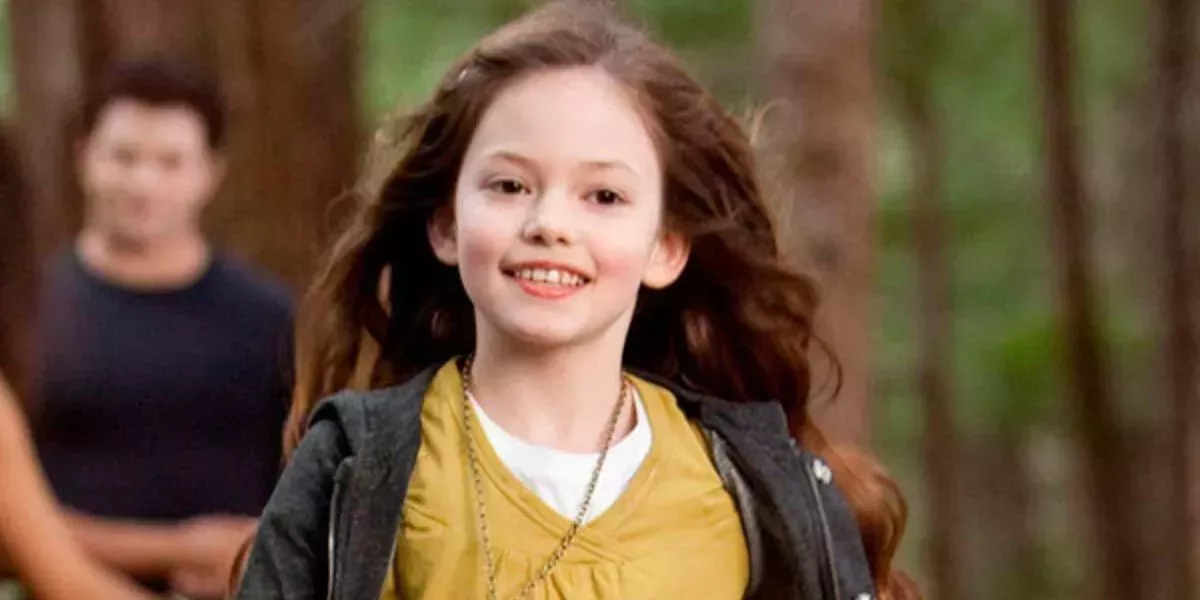 Renesmee running in Twilight: Breaking Dawn Part 2