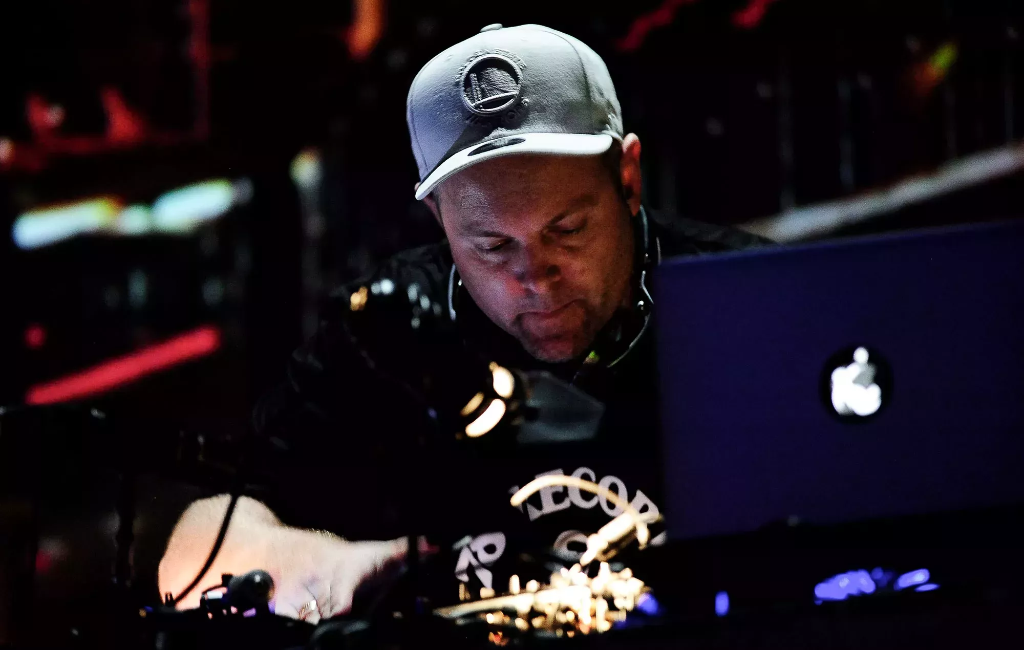 DJ Shadow anuncia su primera gira completa en siete años, que incluye fechas en el Reino Unido