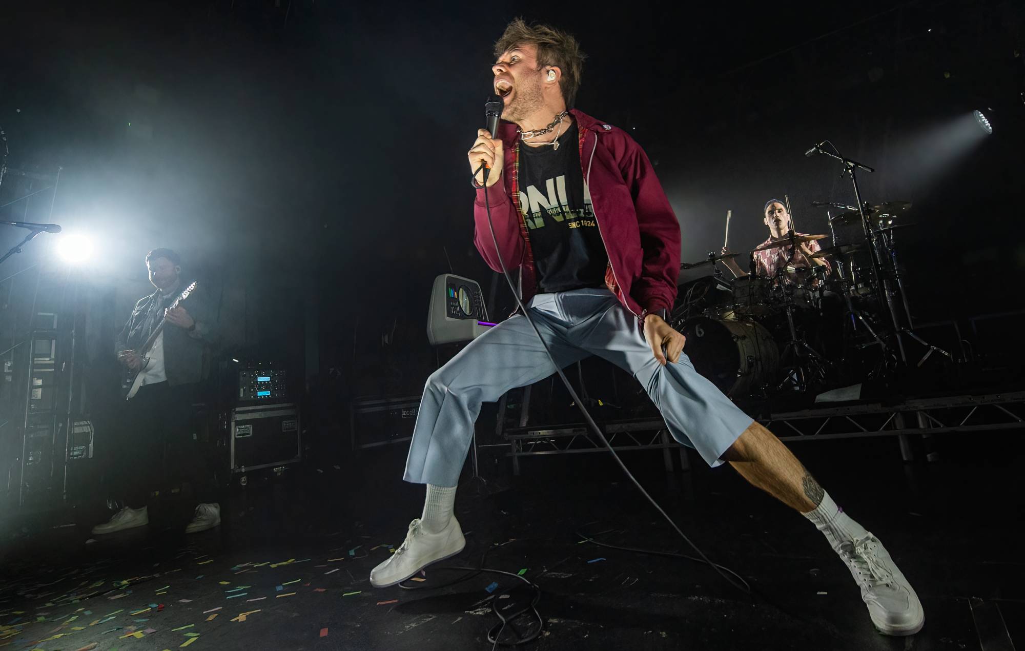 Enter Shikari: "Demuéstrale a los conservadores y a los caseros de mierda que nuestra cultura de música en directo no está en venta"