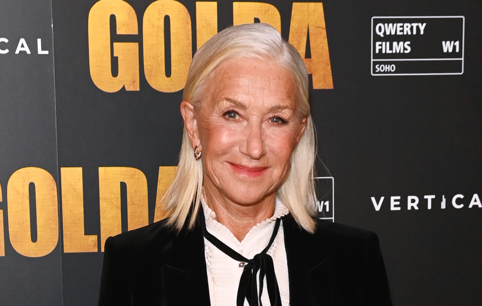 Helen Mirren aborda la polémica sobre la "cara judía" de Bradley Cooper