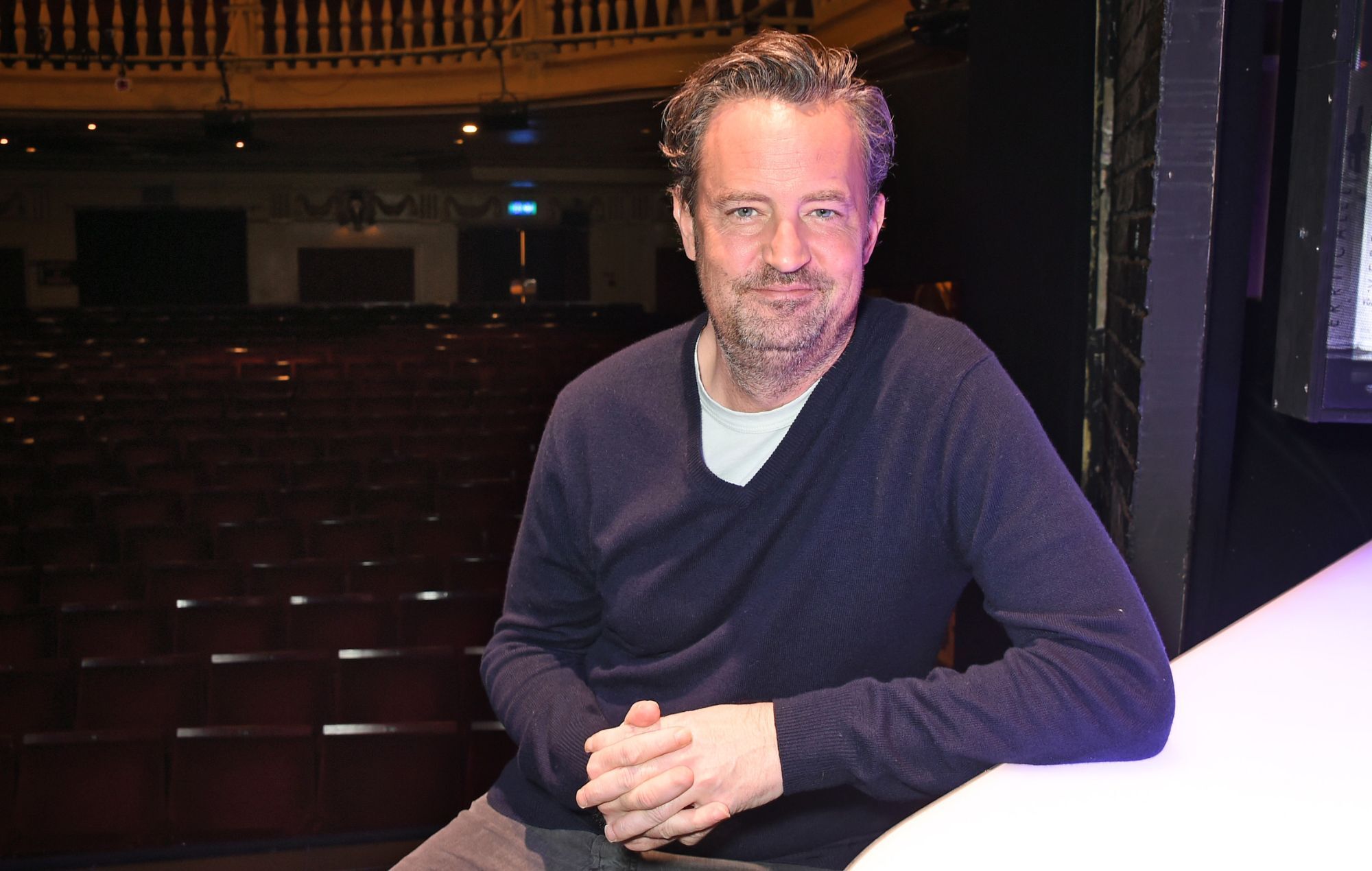 Los fans de "Fallout" rinden homenaje a Matthew Perry tras su muerte