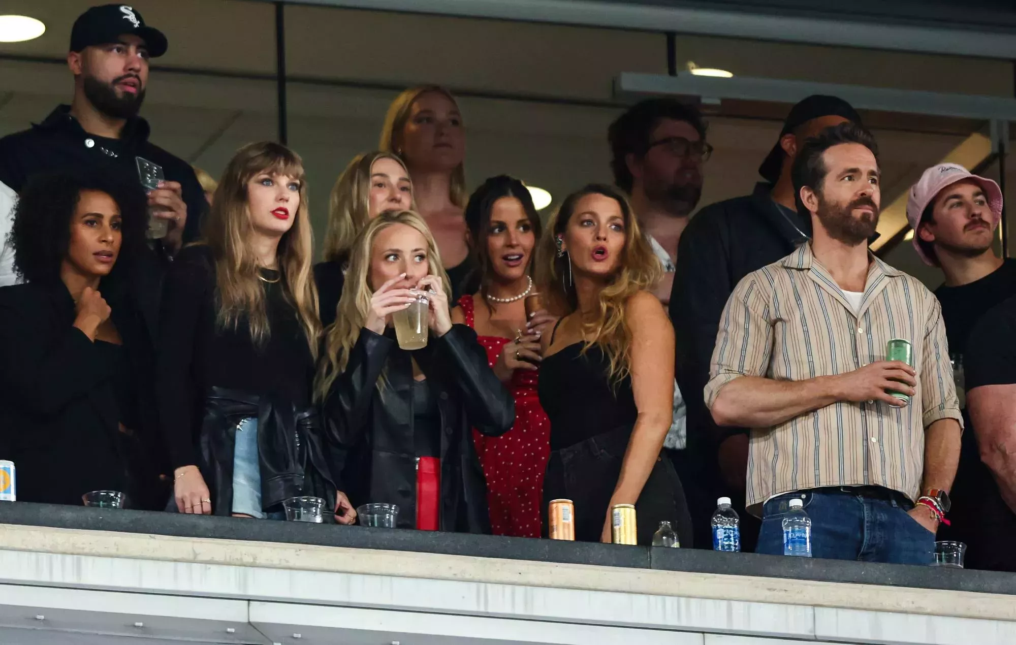 Ryan Reynolds describe su asistencia al partido de los Chiefs de Travis Kelce con Taylor Swift