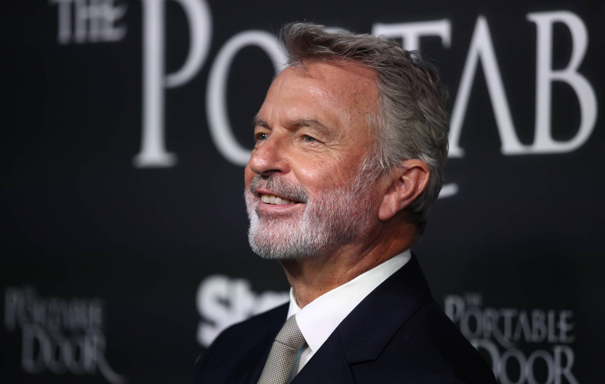 Sam Neill dice que "no tiene miedo a morir" en medio de la actualización del cáncer
