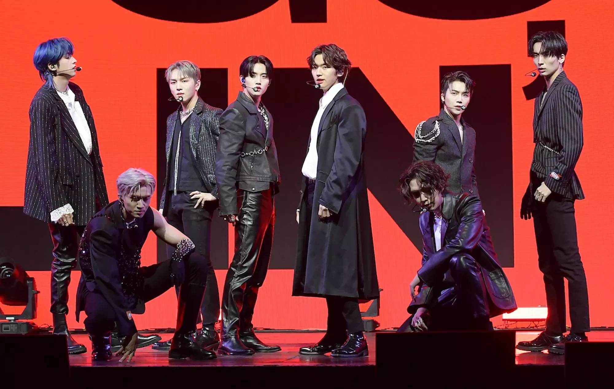 Se confirma que cinco miembros de PENTAGON abandonan CUBE Entertainment