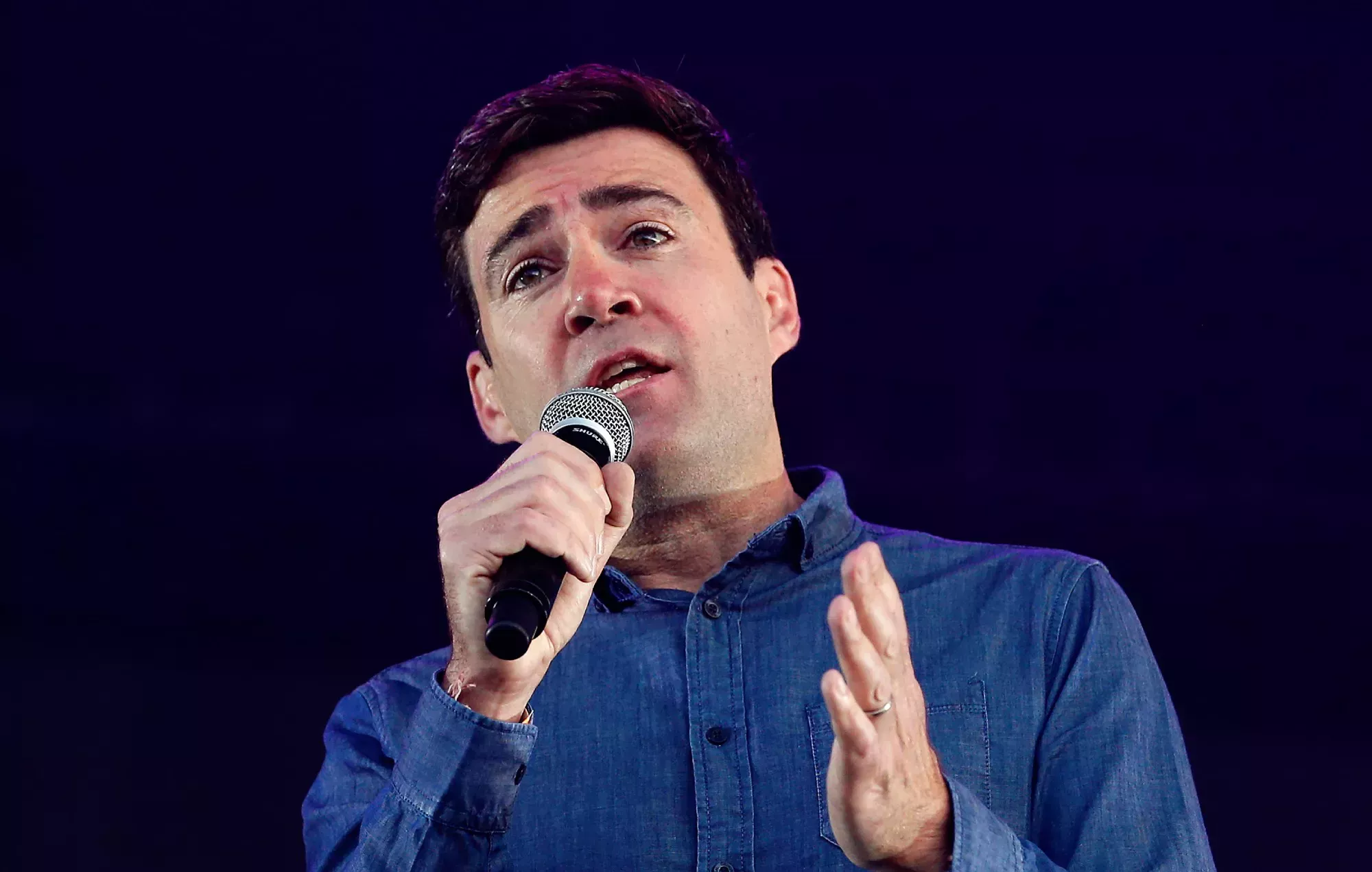 Andy Burnham explica cómo Manchester está 