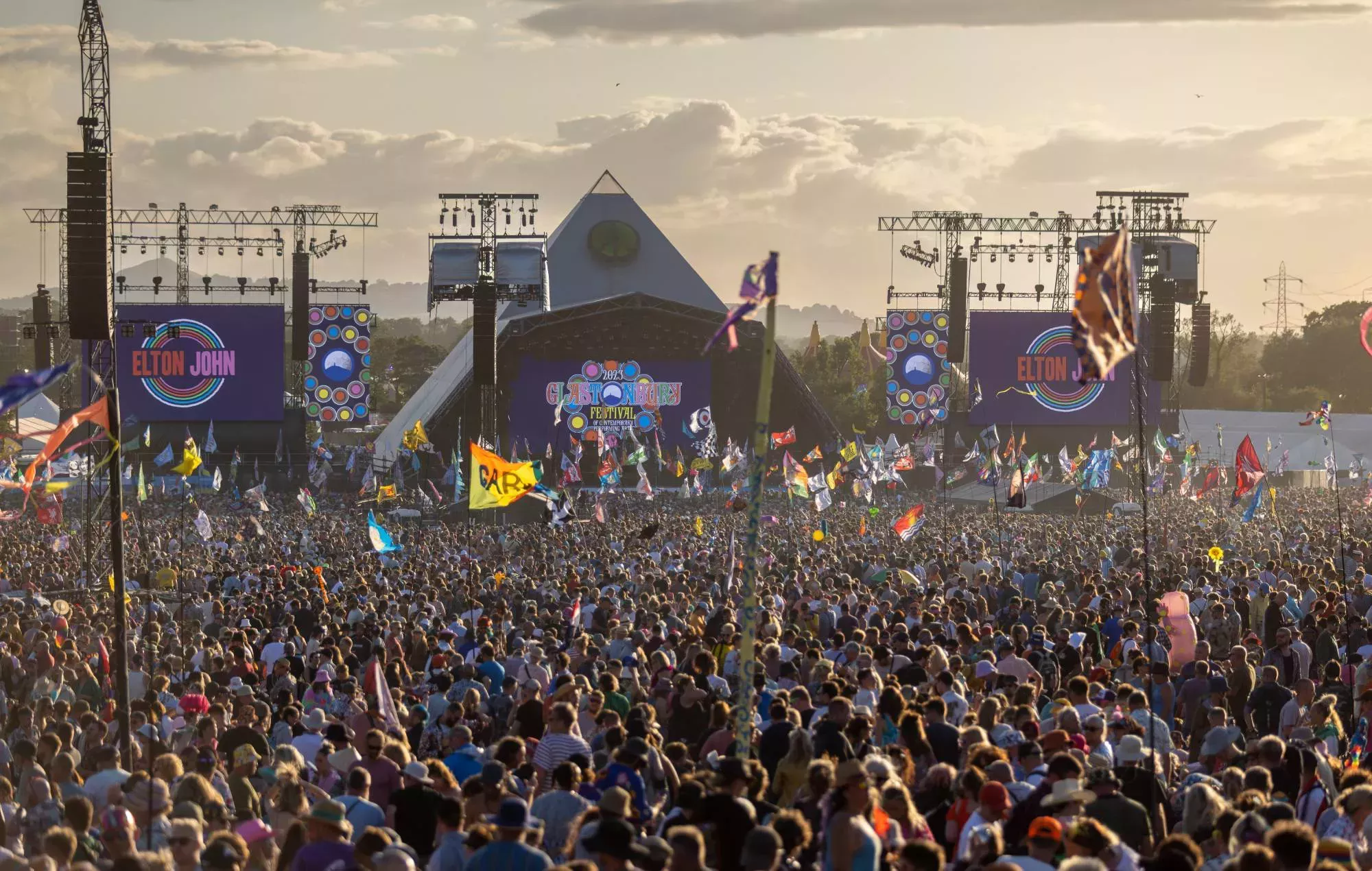 Glastonbury 2024: Emily Eavis dice que los rumores sobre los cabezas de cartel 