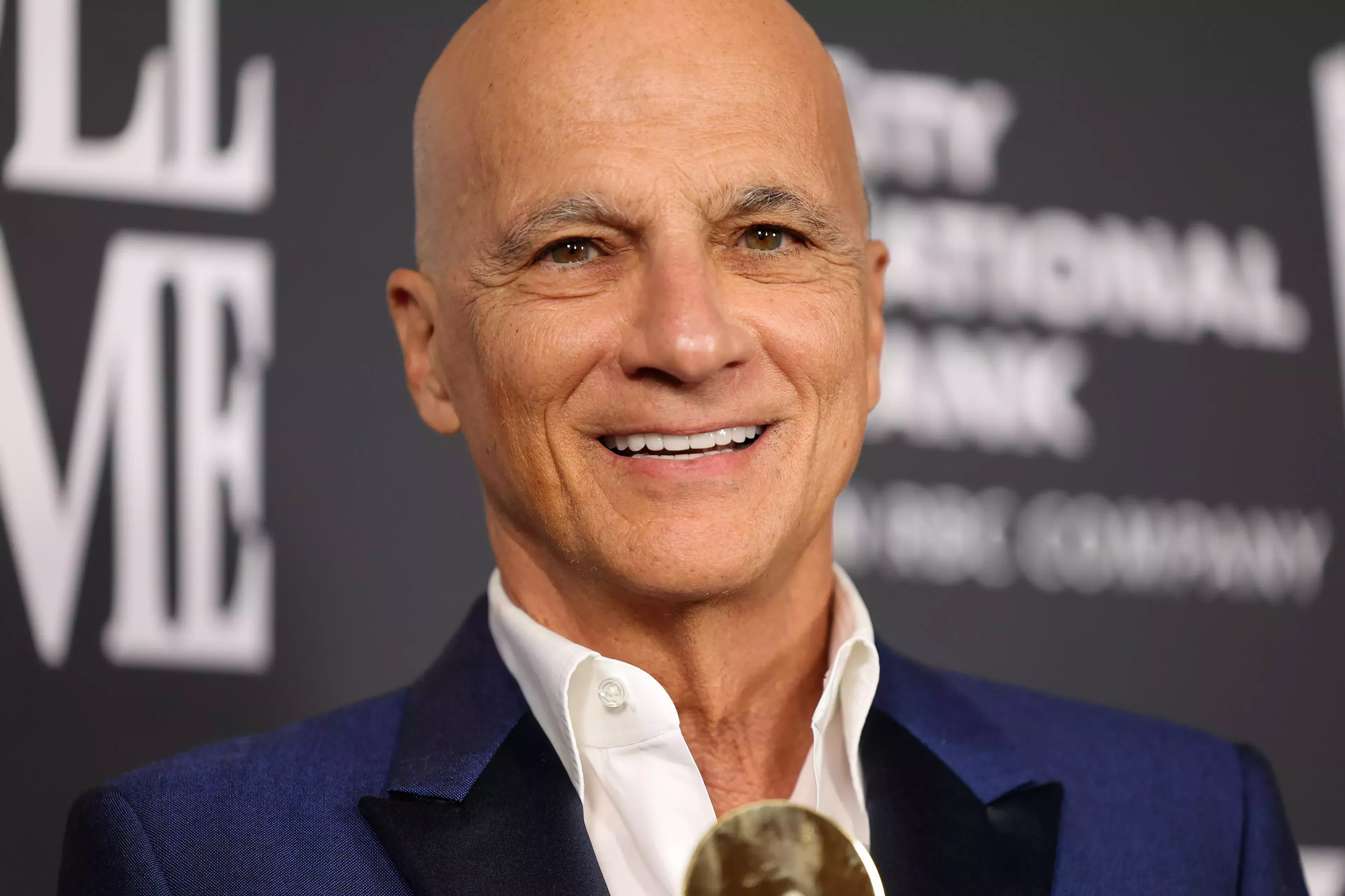 

	
		Jimmy Iovine recibe una citación judicial por las acusaciones anónimas de acoso y abuso sexual
	
	