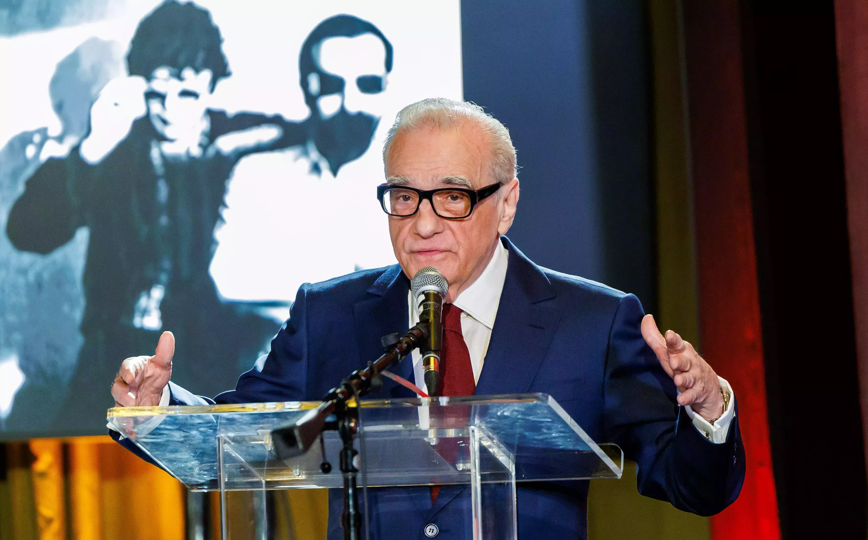 

	
		Martin Scorsese organiza un concierto homenaje a Robbie Robertson, en el que Jackson Browne y otros músicos le rinden tributo
	
	