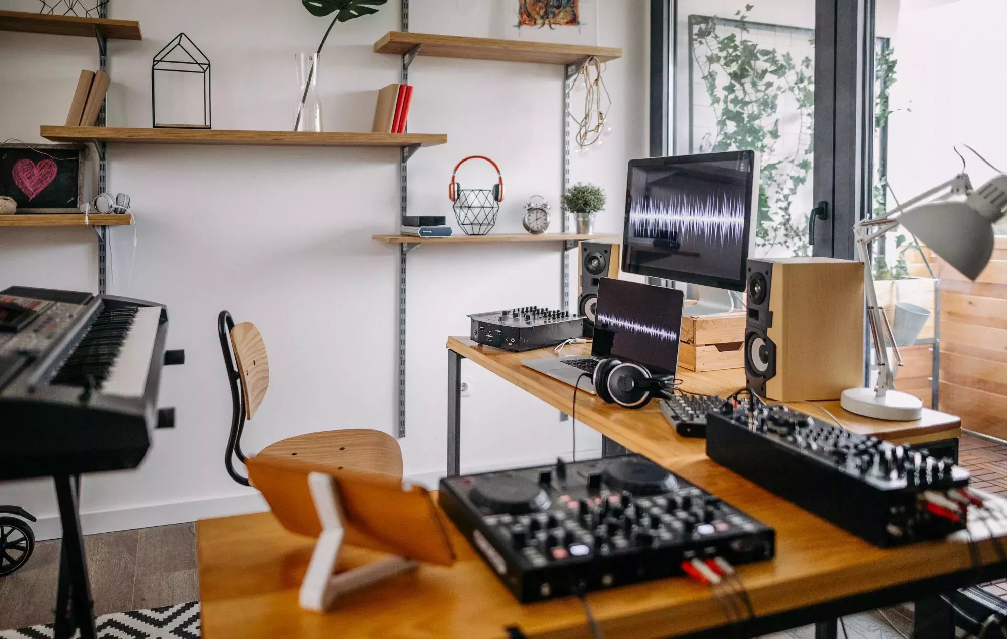 Más de la mitad de los artistas ocultaría el uso de la IA en su música, según una nueva encuesta