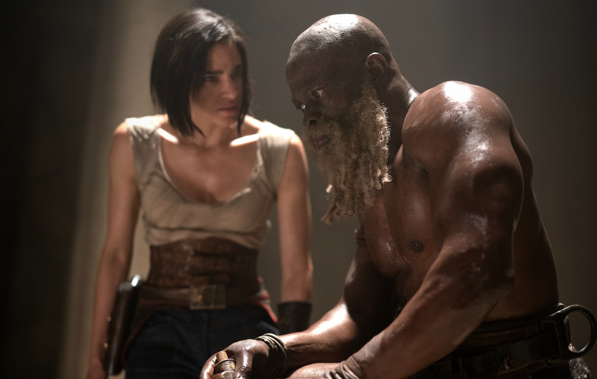 Zack Snyder dice que las películas de 'Luna rebelde' tendrán cortes de director "clasificación R"