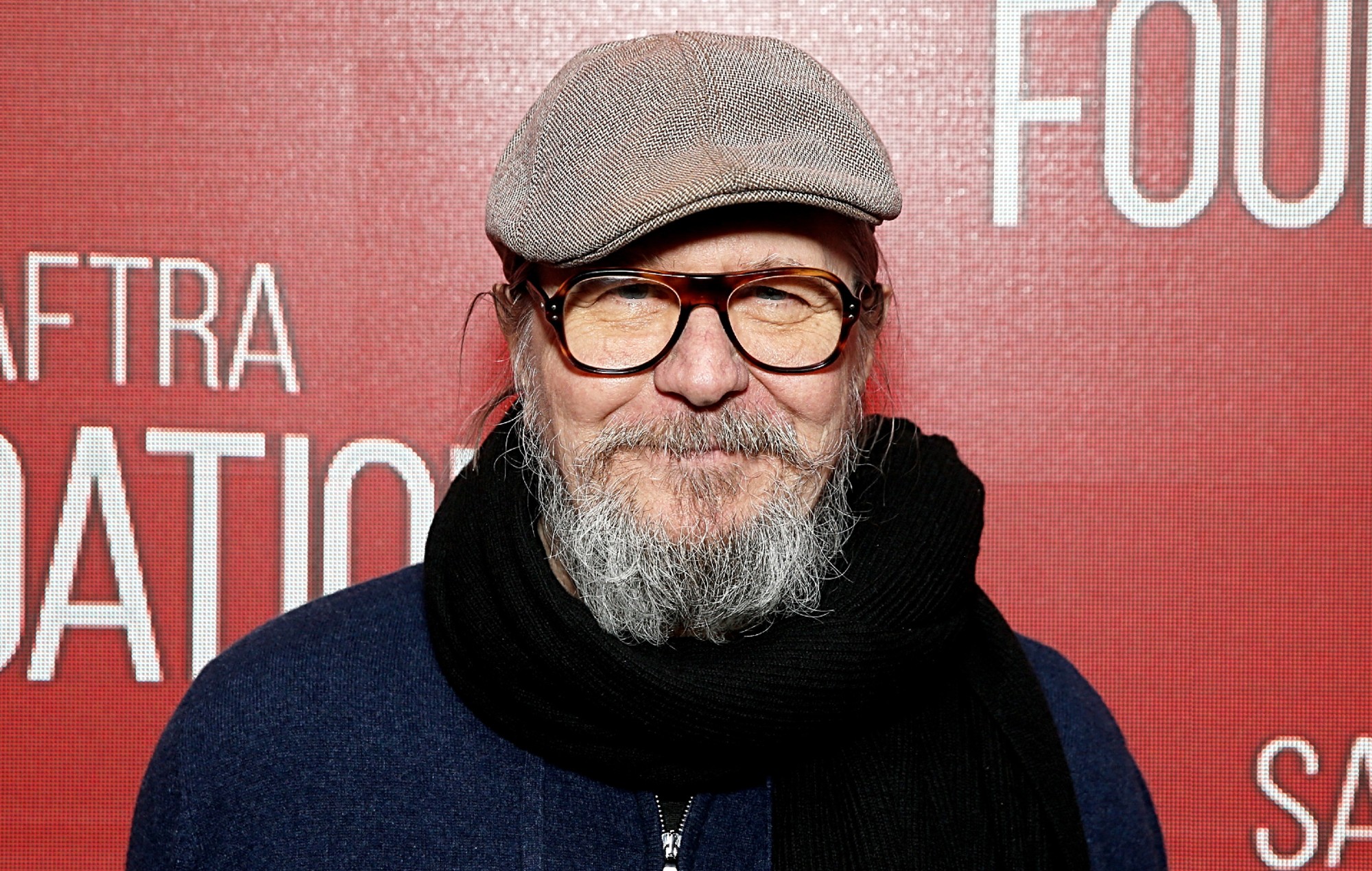 Gary Oldman dice que las películas de Harry Potter y Batman le "salvaron