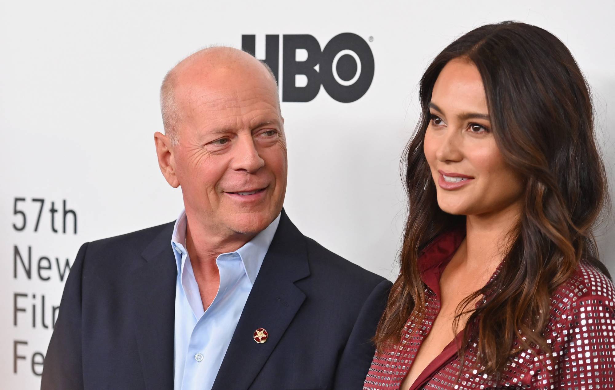 La mujer de Bruce Willis llora por el "duro" aniversario de la demencia del actor