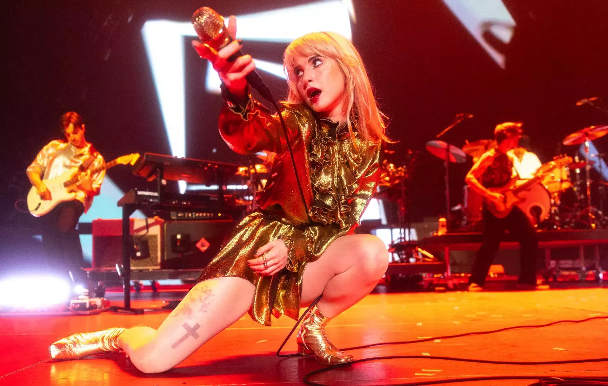 Paramore borra sus cuentas en las redes sociales, provocando especulaciones de los fans