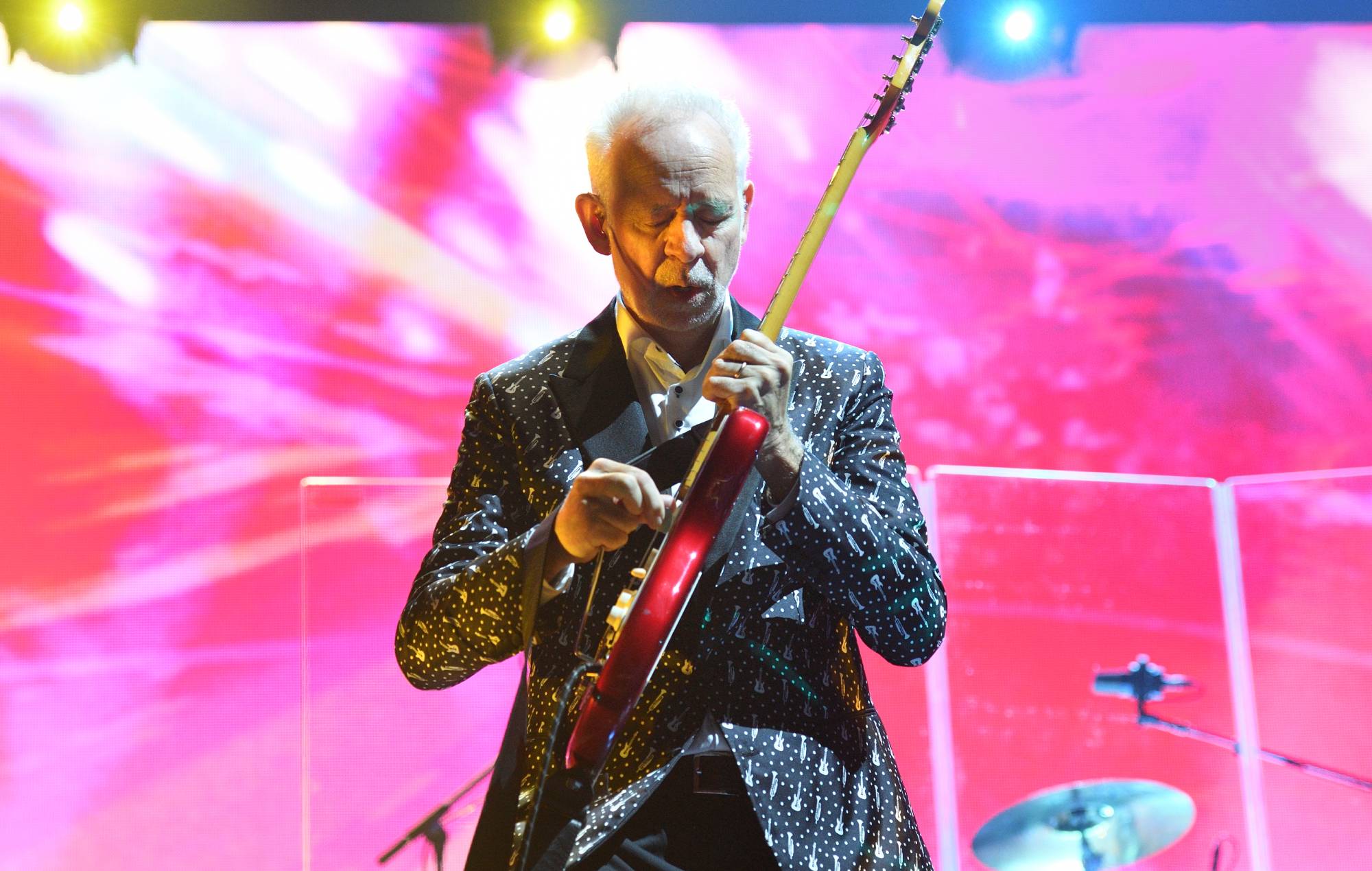 Phil Manzanera, de Roxy Music, anuncia sus nuevas memorias, 'Revolución To Roxy