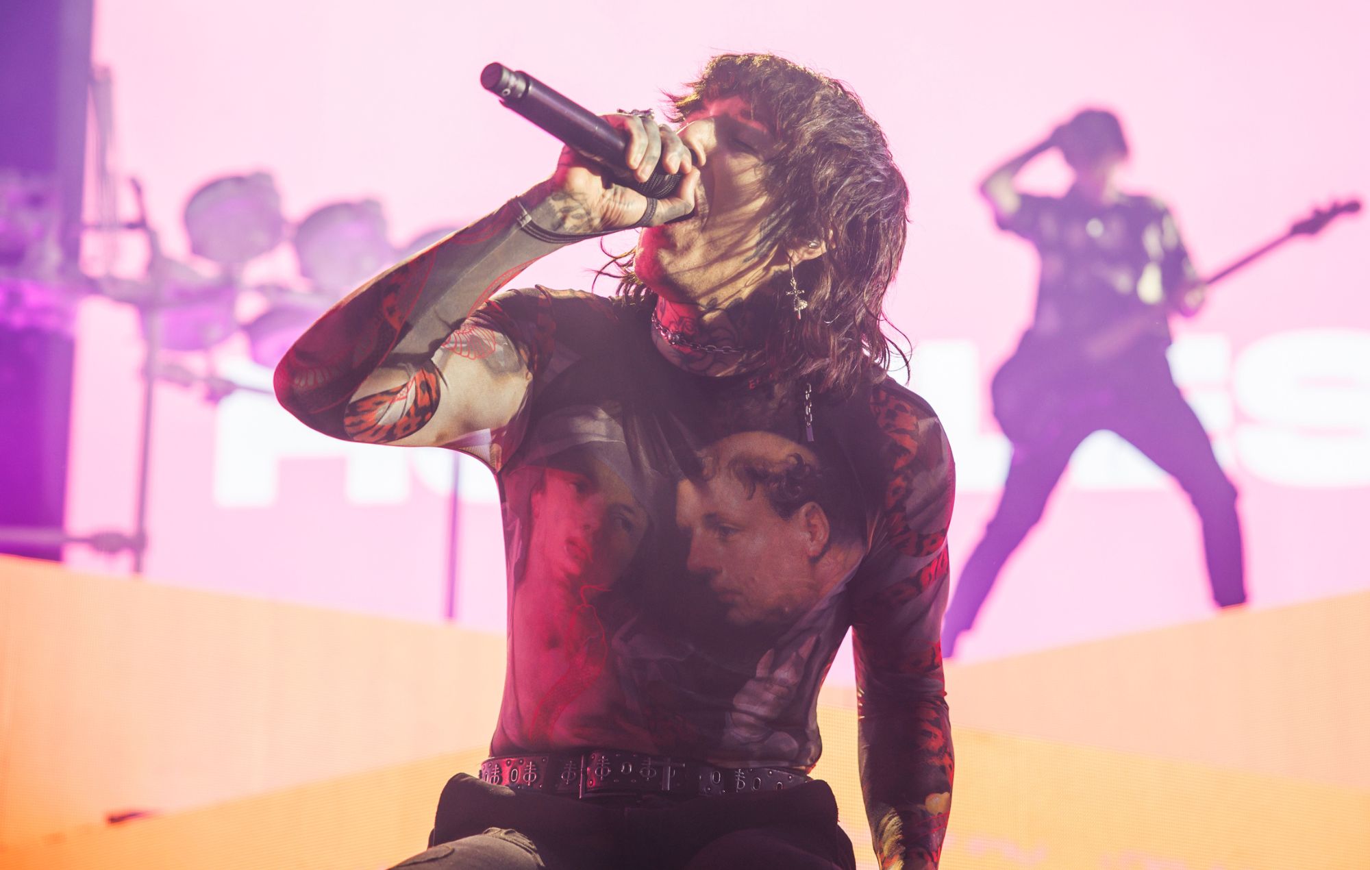 Bring Me The Horizon anuncia el lanzamiento de su nuevo single 'Kool-Aid' y la reunión con Dan Lancaster tras la salida de Jordan Fish