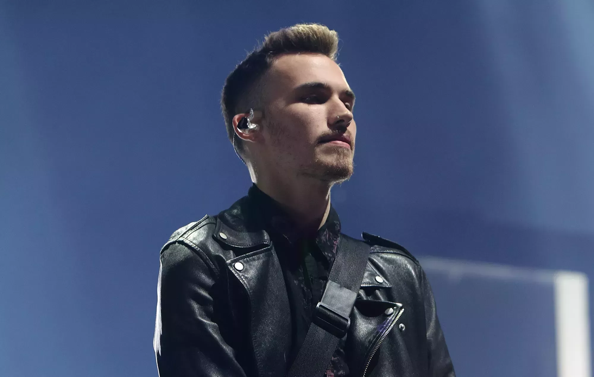 El ex guitarrista de PVRIS Alex Babinski dice que ha sido absuelto de las acusaciones de agresión sexual que provocaron su destitución