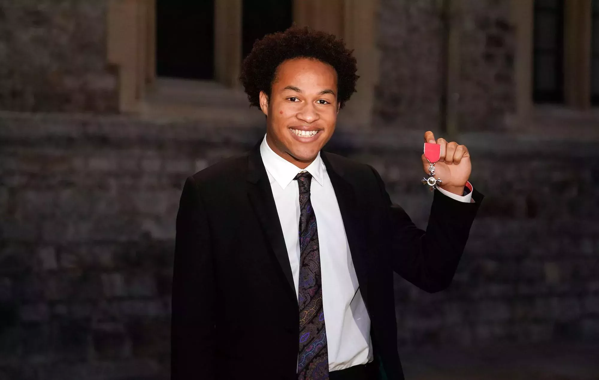 El galardonado violonchelista que actuó en la boda del príncipe Harry pide que los Proms prohíban 'Rule Britannia' porque 