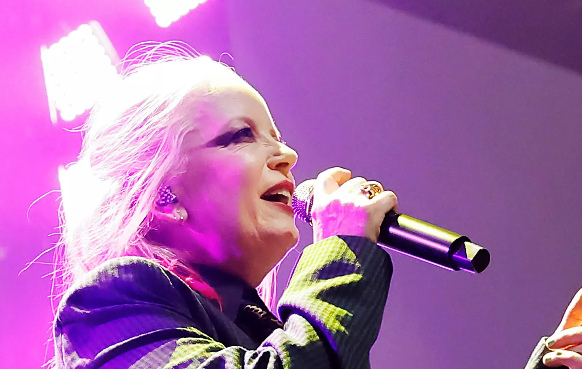 Garbage homenajea a Mary Weiss, de The Shangri-Las: 