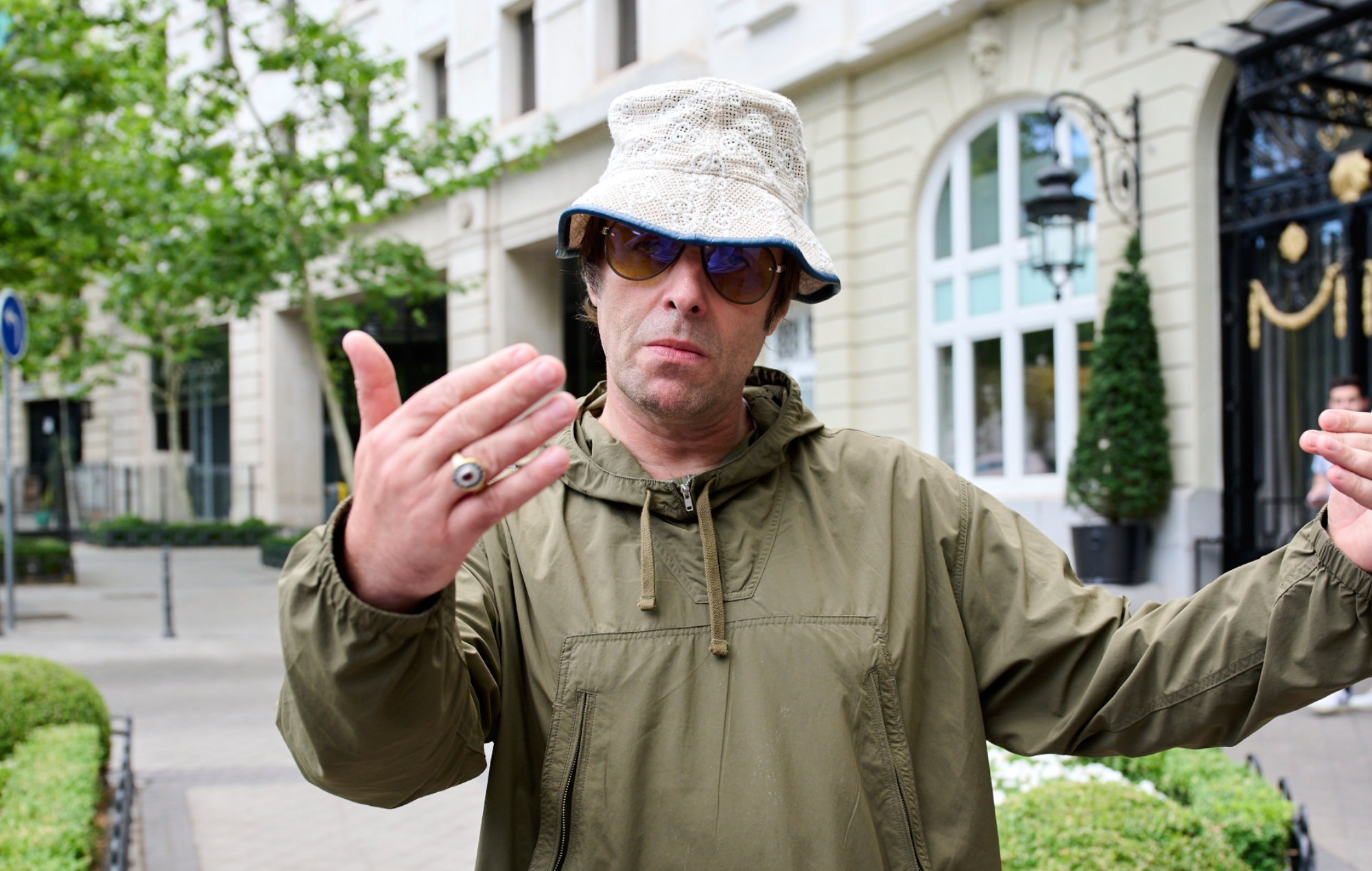 Liam Gallagher presenta una versión benéfica para niños de "With A Little Help From My Friends" de The Beatles