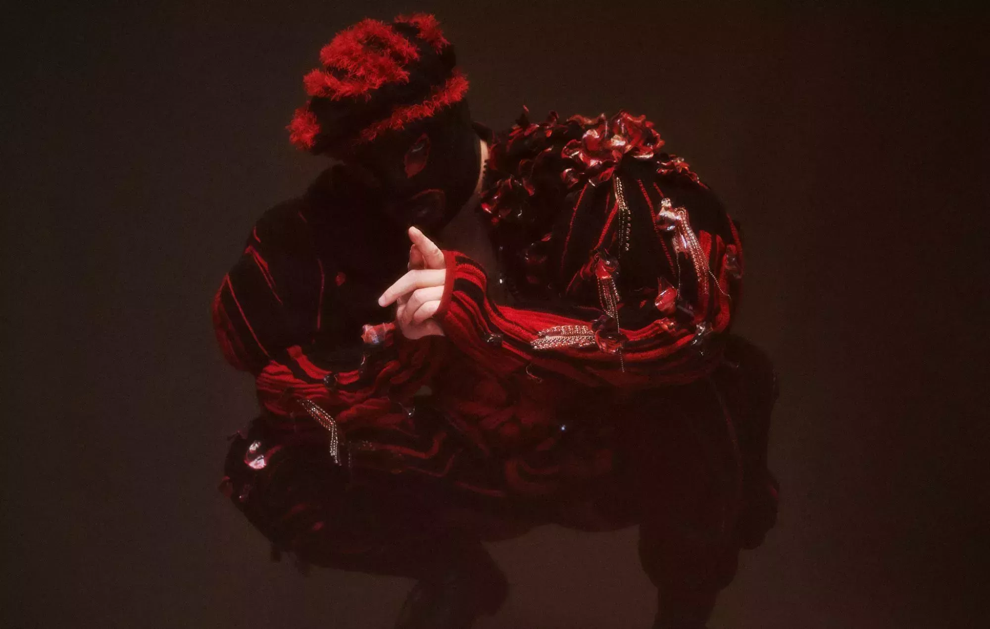 Lynks anuncia su álbum de debut 'Abomination' con el nuevo single 'CPR'