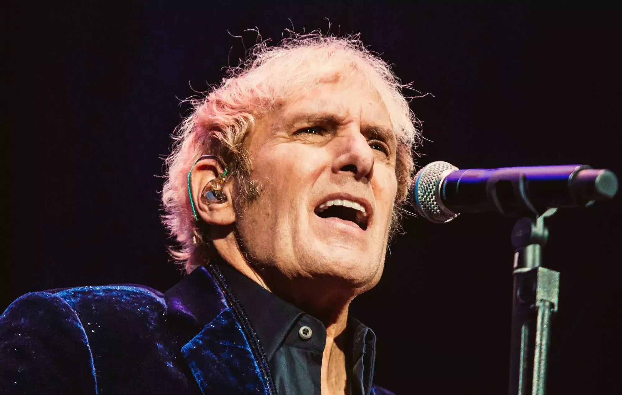 Michael Bolton es operado de urgencia del cerebro