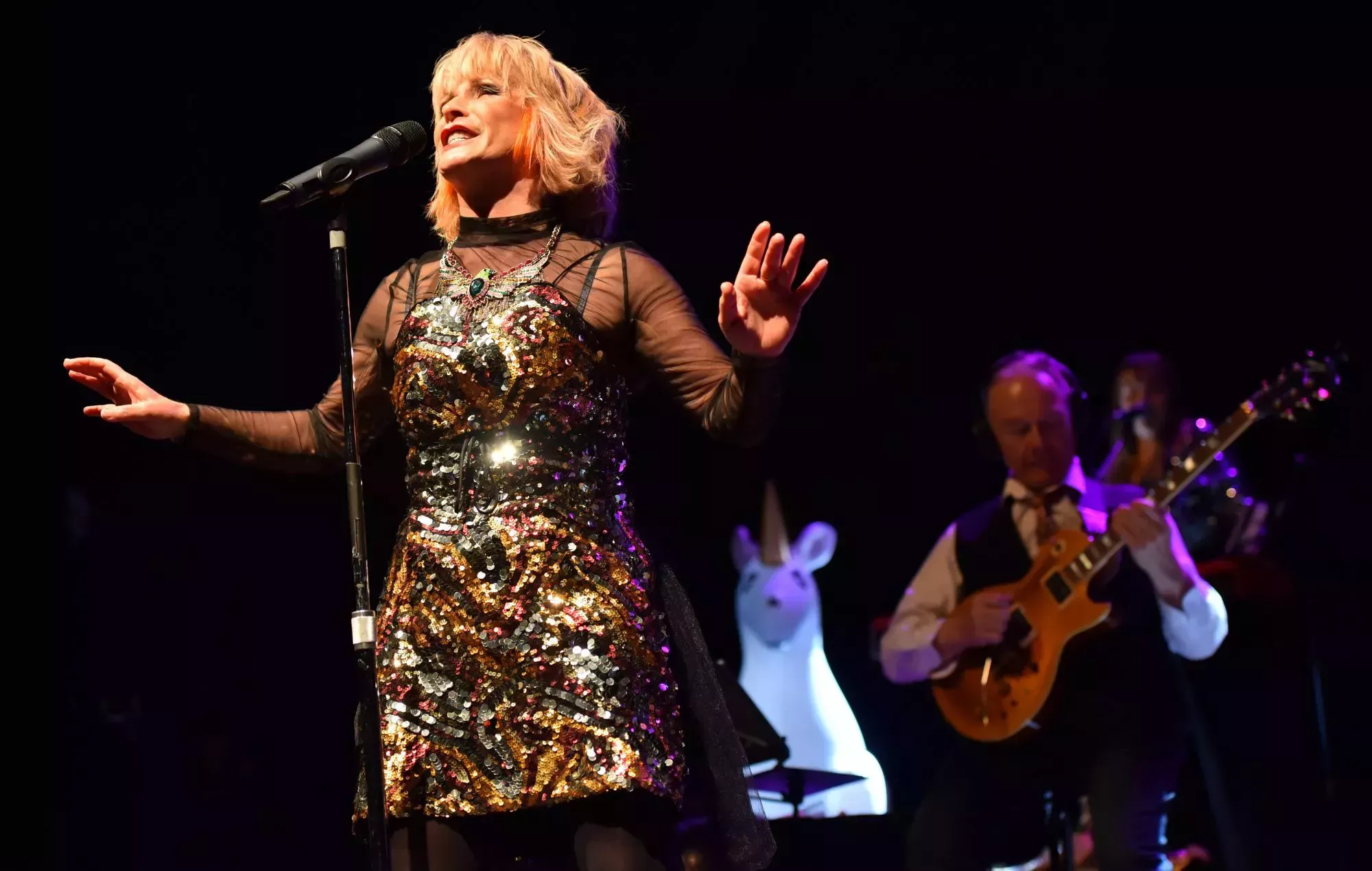 Robert Fripp y Toyah versionan 