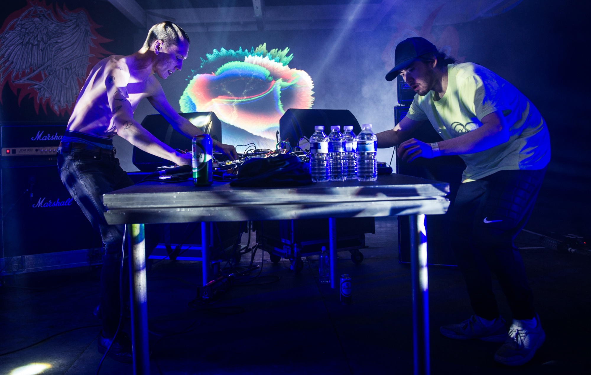 Giant Swan anuncia una "pausa indefinida" tras las acusaciones de abusos contra Robin Stewart