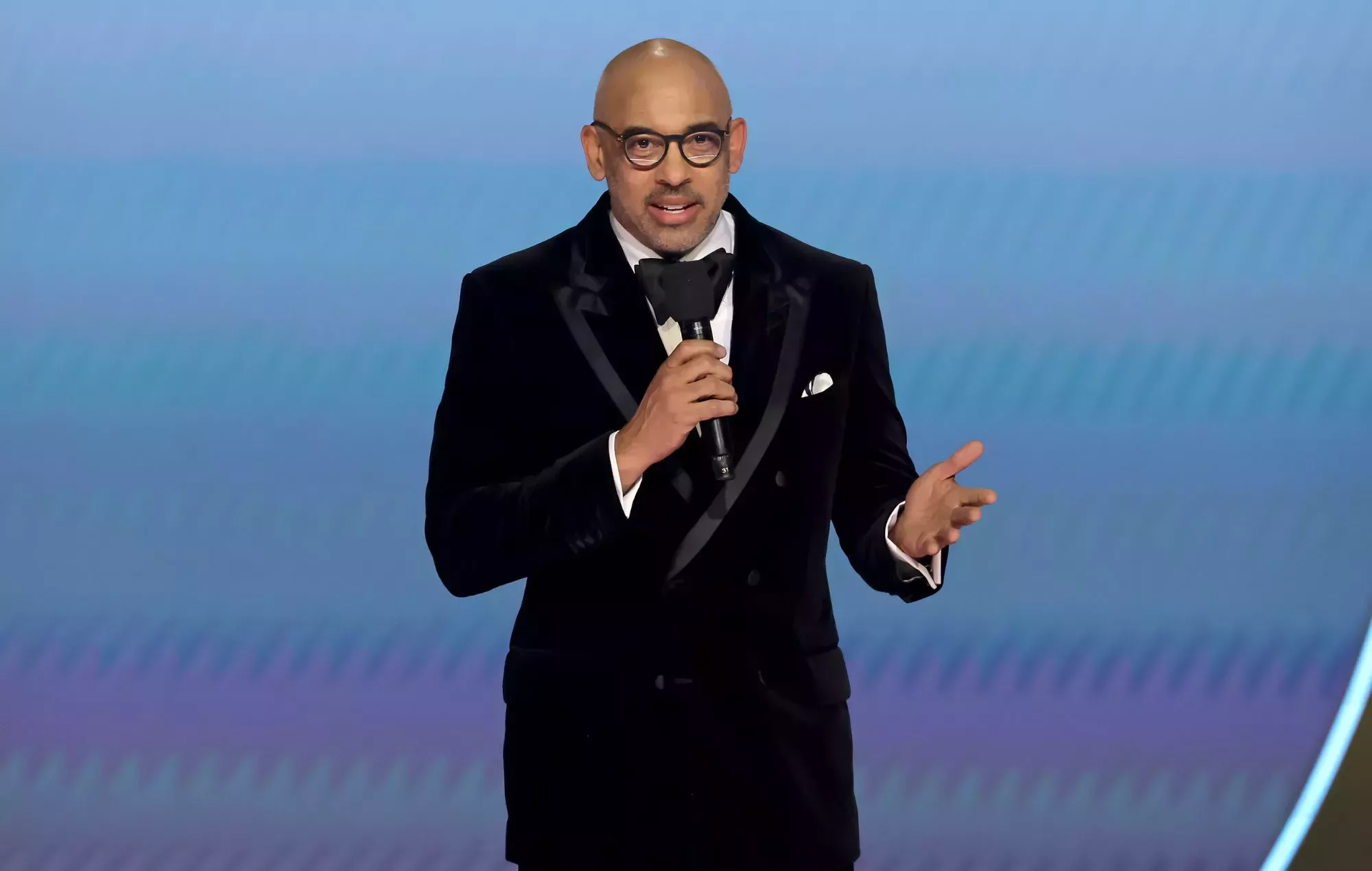 Harvey Mason Jr homenajea a las víctimas del atentado del Festival Supernova de Israel en los Grammy 2024: