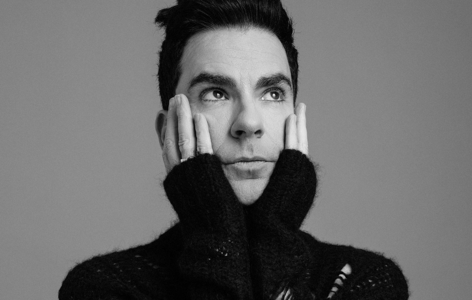 Kelly Jones anuncia su nuevo álbum en solitario "Inevitable Incredible" y comparte la canción que le da título