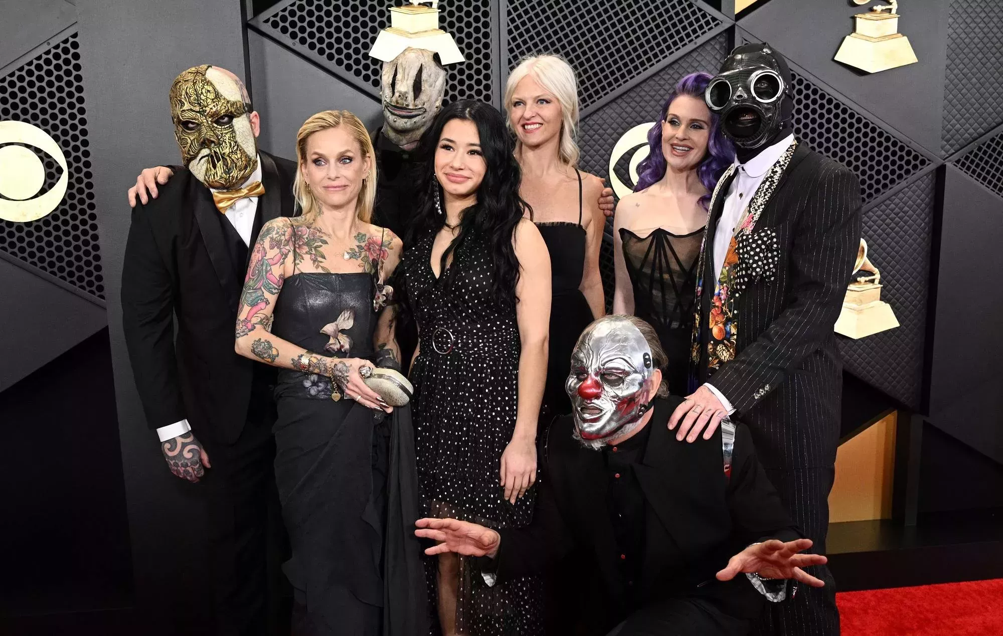 October, la hija de Paul Gray, asiste a los Grammy 2024 con Slipknot